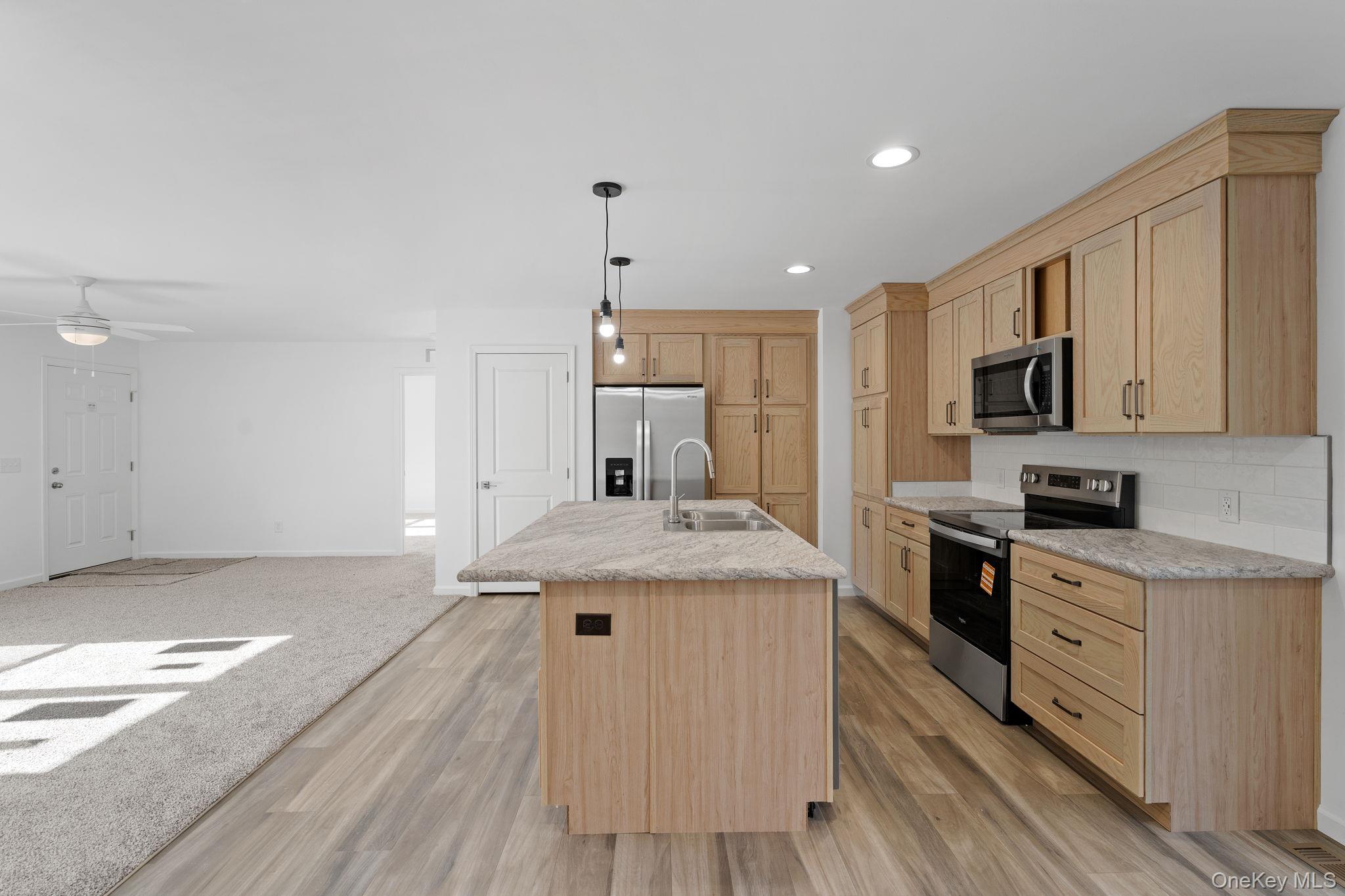 165 Park Avenue Property Photo 11