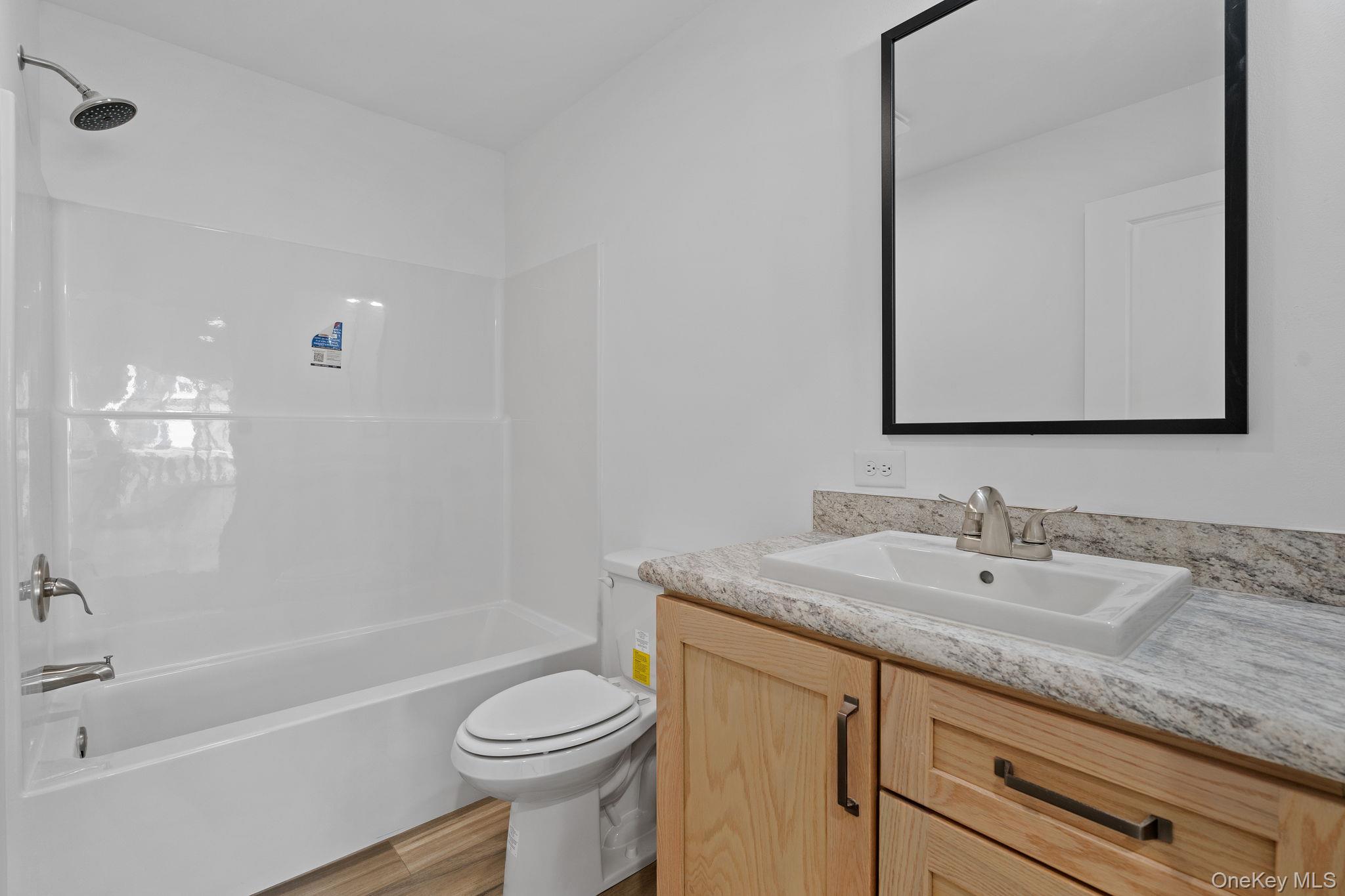 165 Park Avenue Property Photo 17