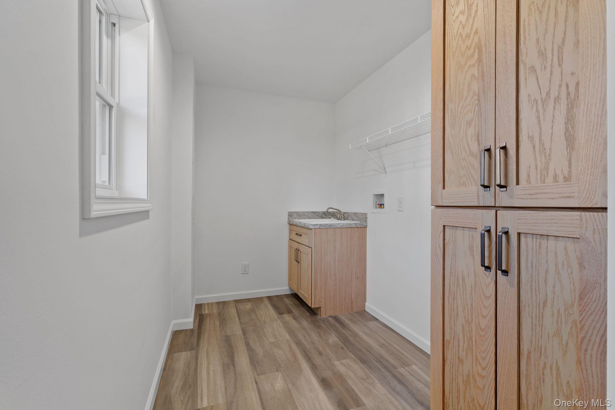 165 Park Avenue Property Photo 21