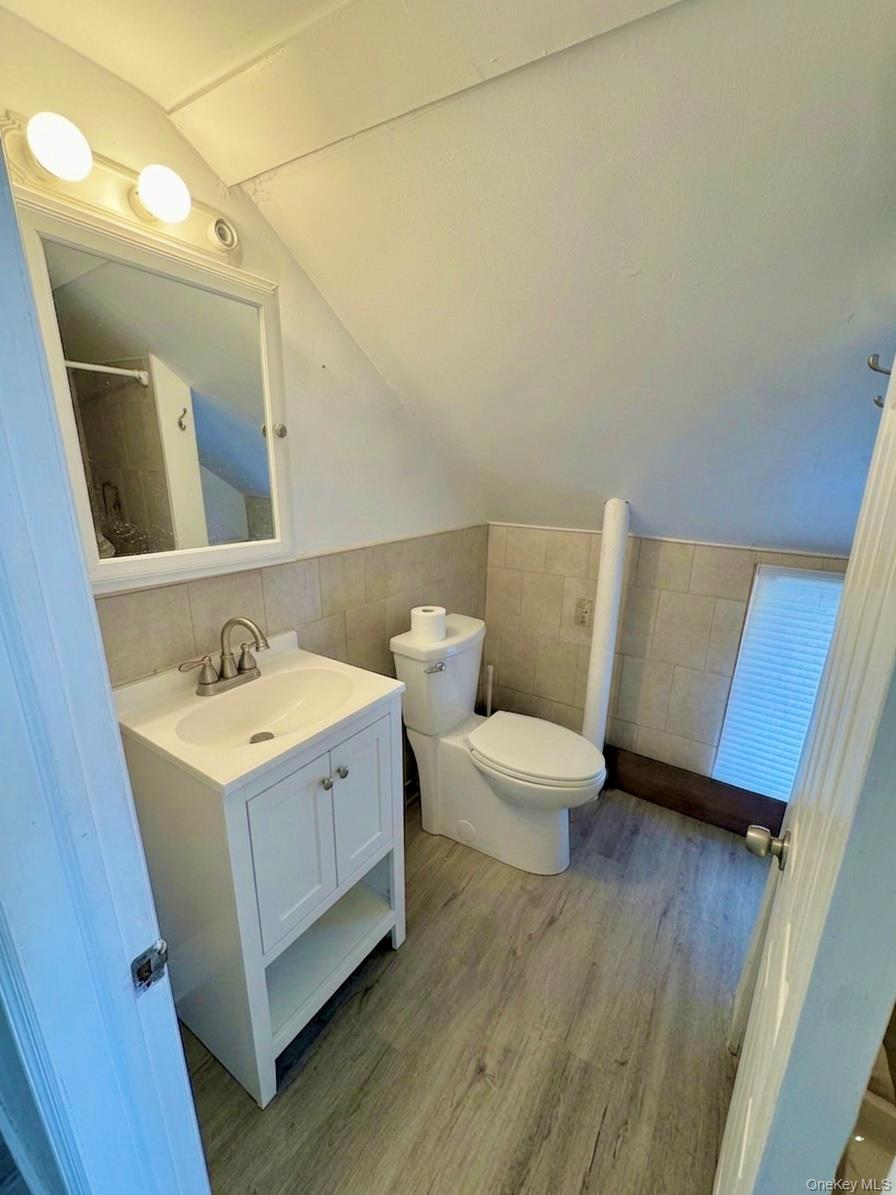 21 Center Street Property Photo 7