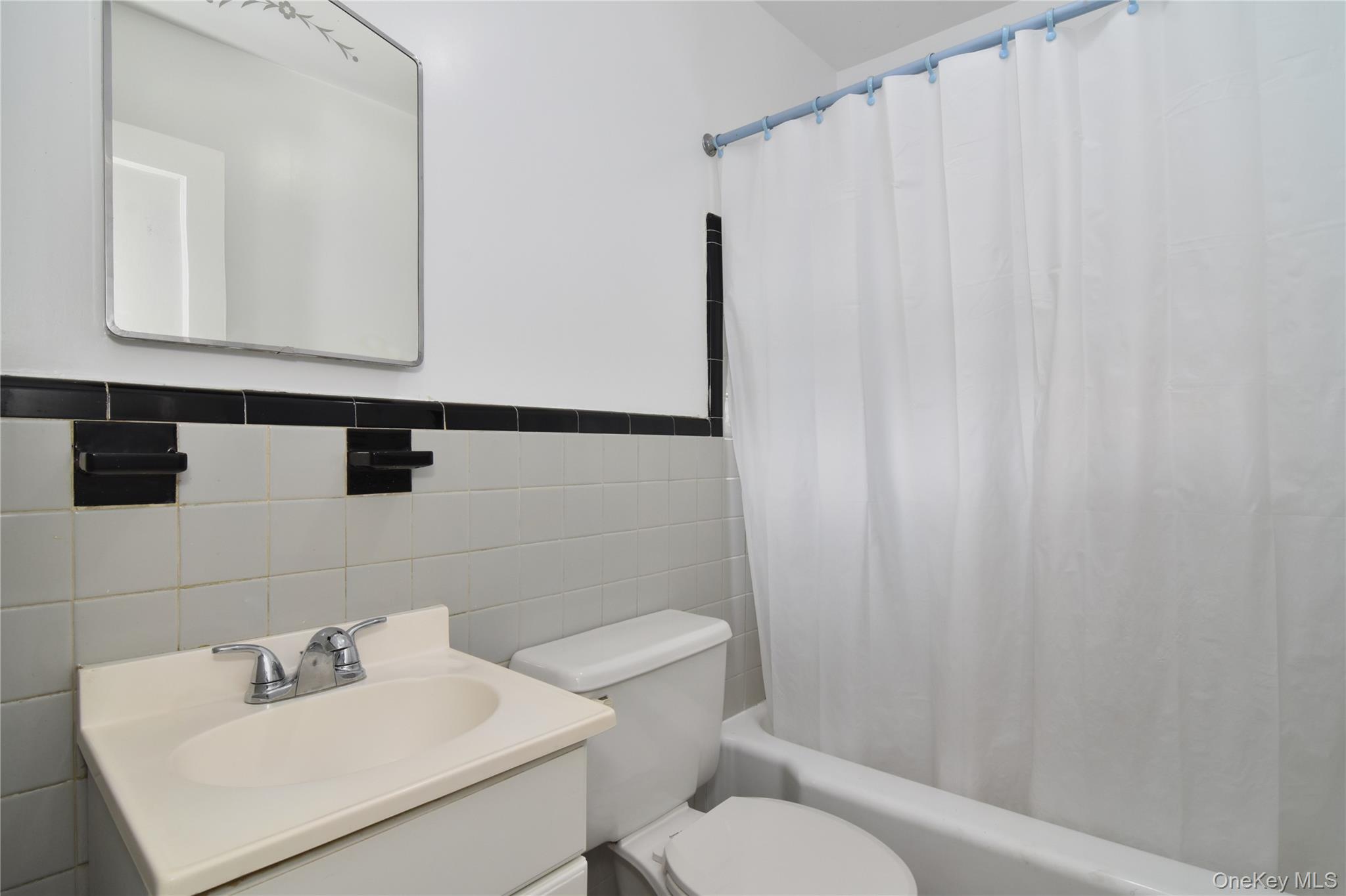 355 Upland Avenue Property Photo 14