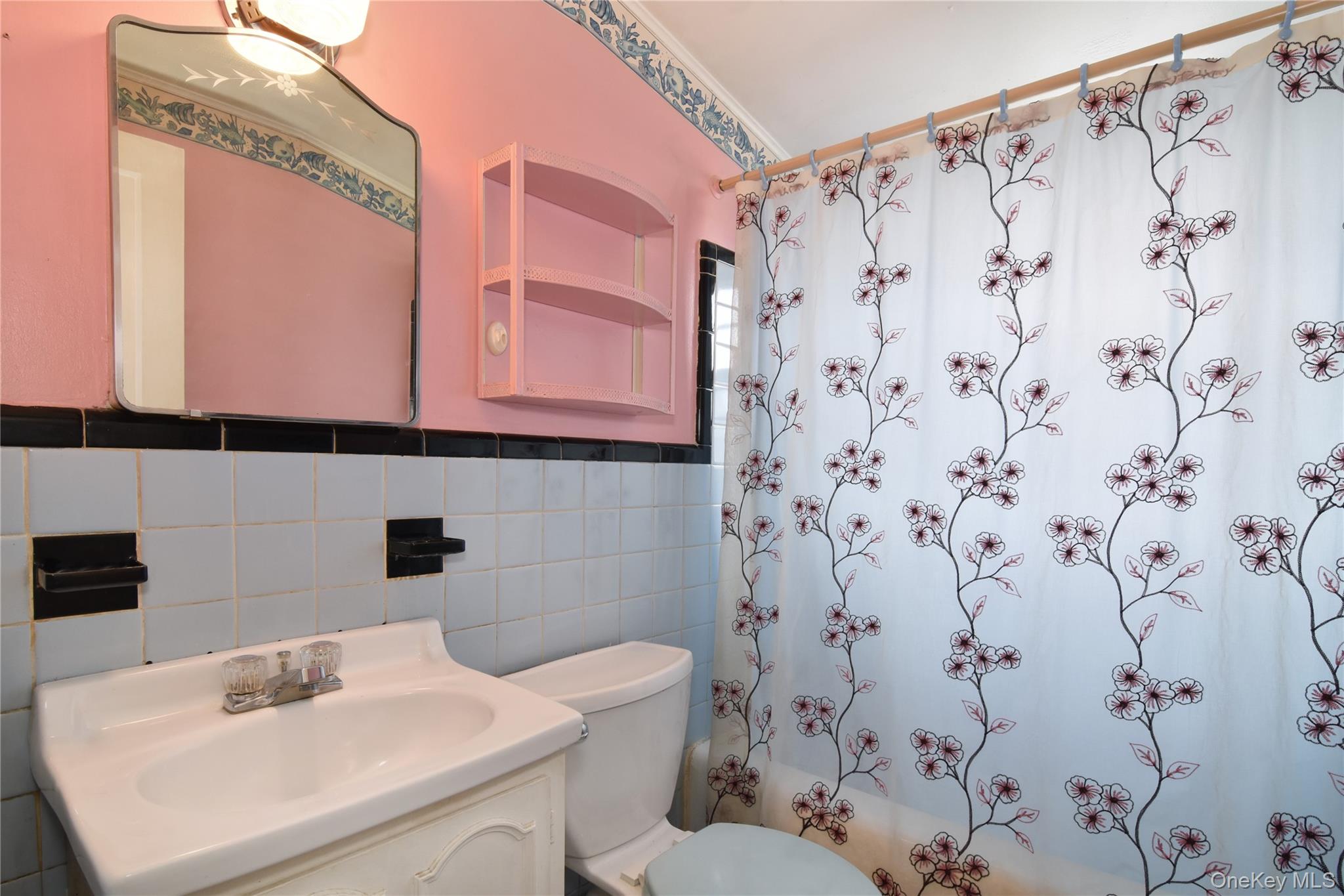 355 Upland Avenue Property Photo 27