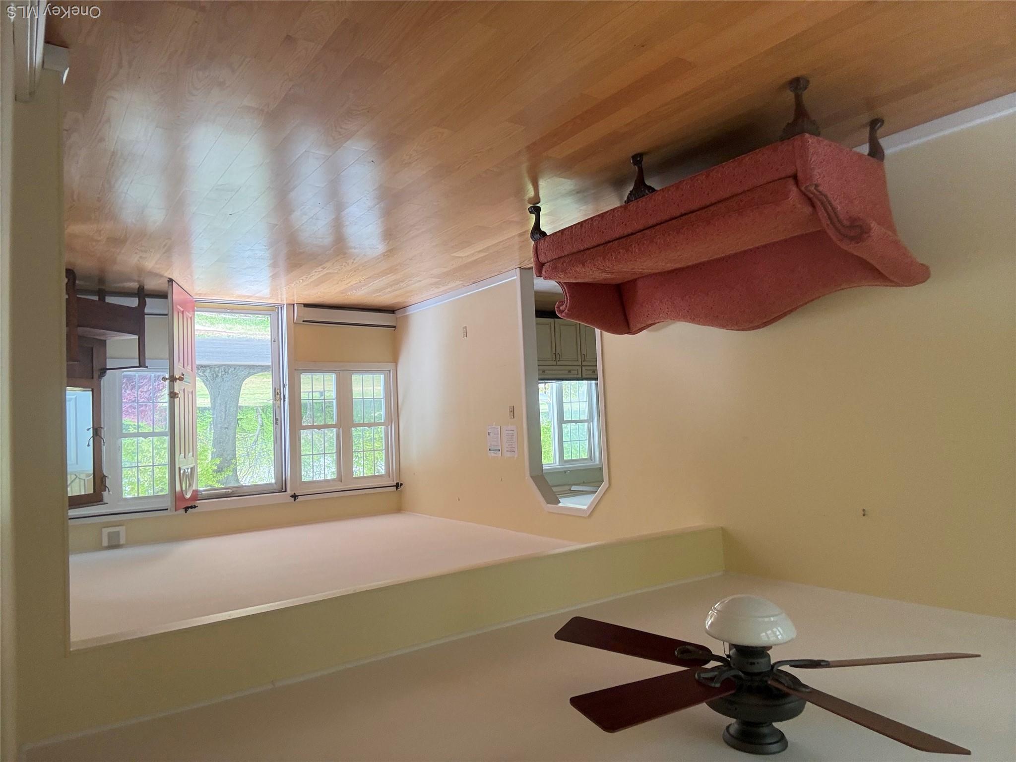 2 Dwarf Lane Property Photo 8