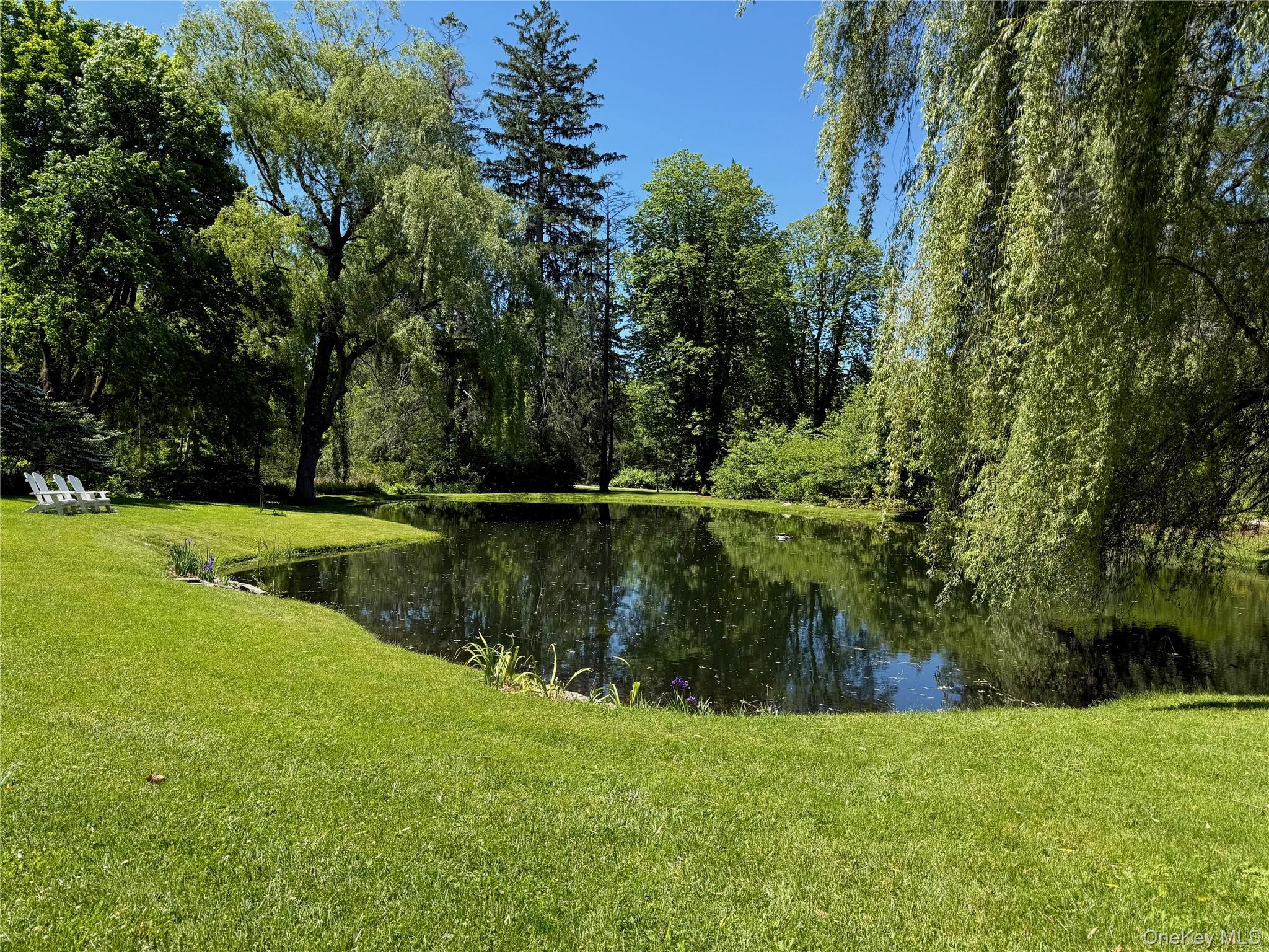 20 Taintor Way Property Photo 4