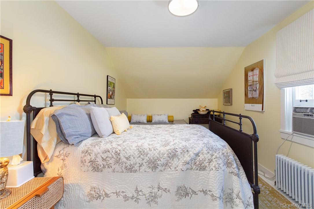 20 Taintor Way Property Photo 16