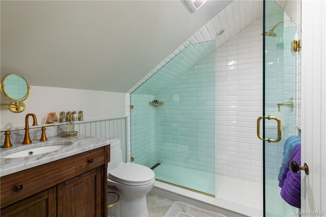 20 Taintor Way Property Photo 18
