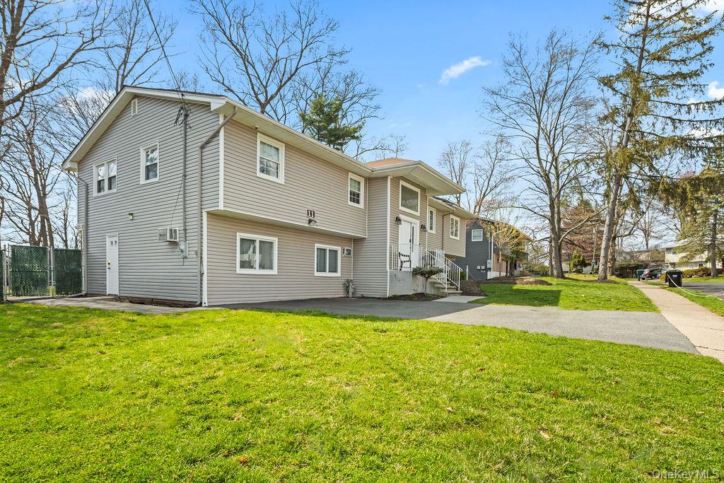 11 Wilsher Drive Property Photo 1