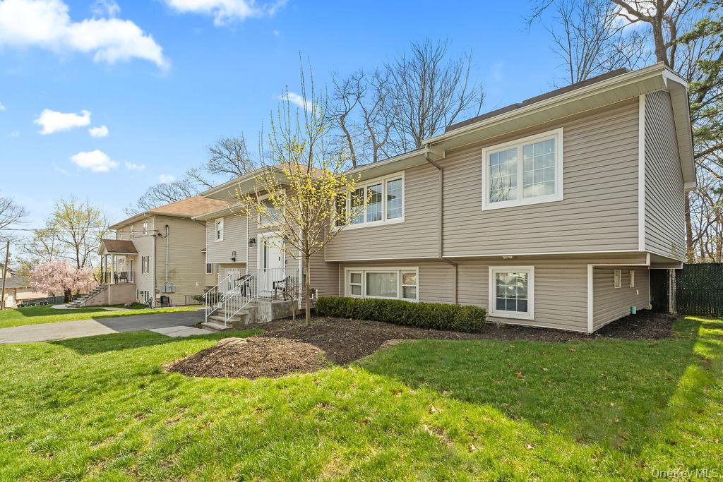 11 Wilsher Drive Property Photo 2