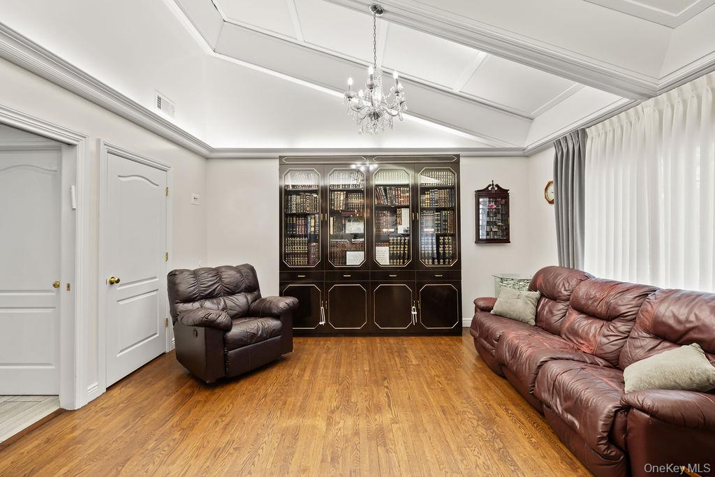 11 Wilsher Drive Property Photo 8