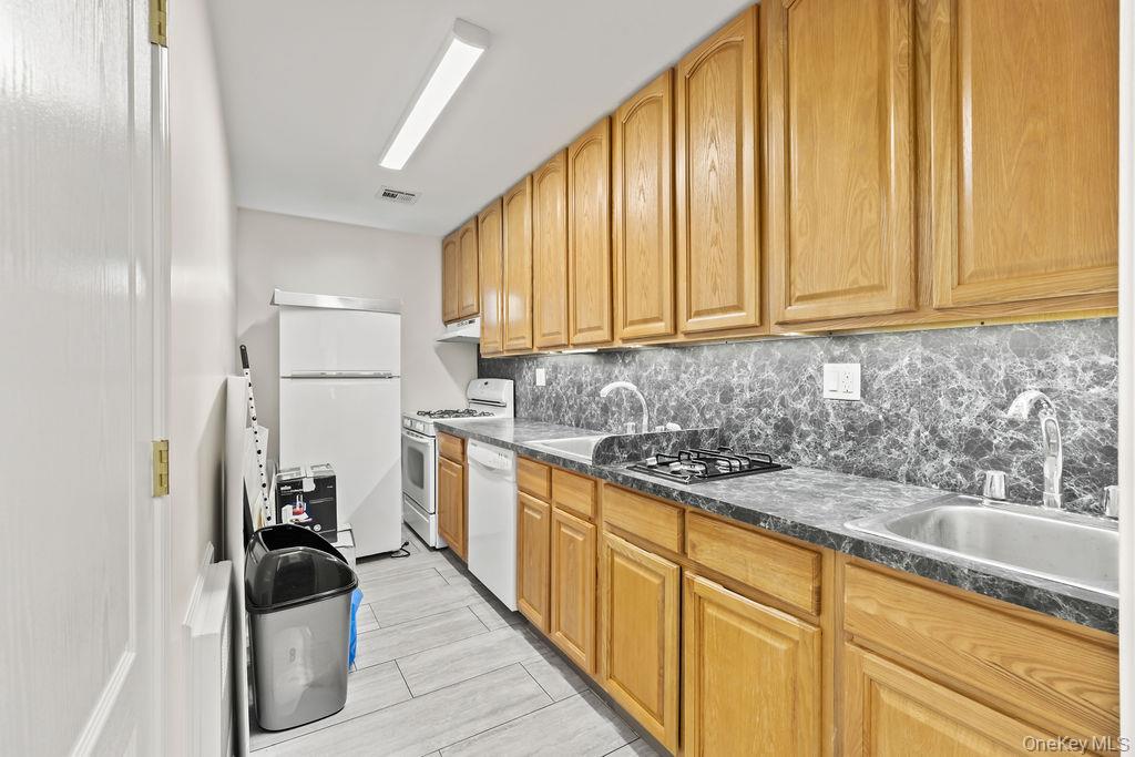 11 Wilsher Drive Property Photo 20