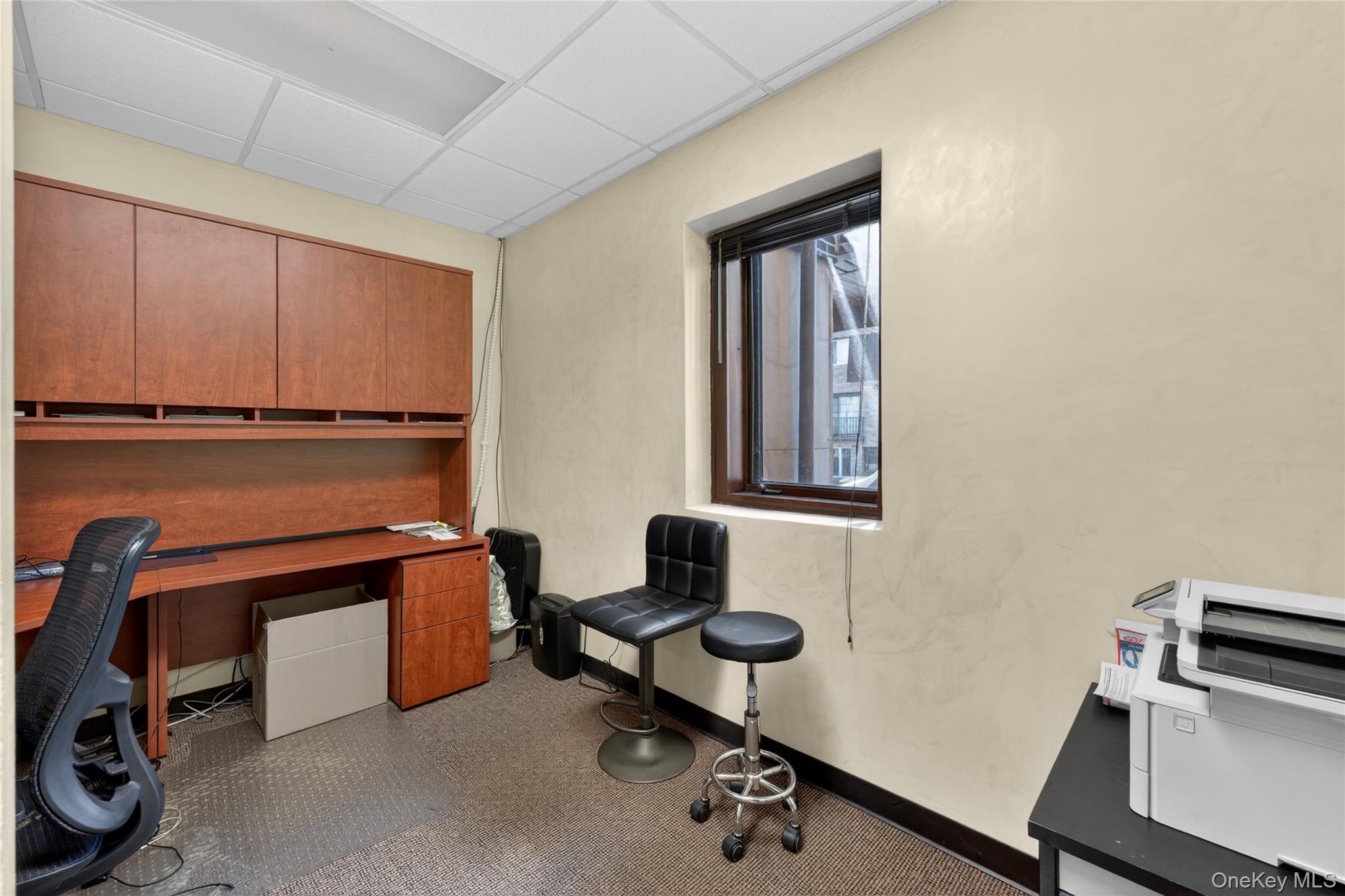 230 Hilton Avenue Ste 105 Property Photo 9