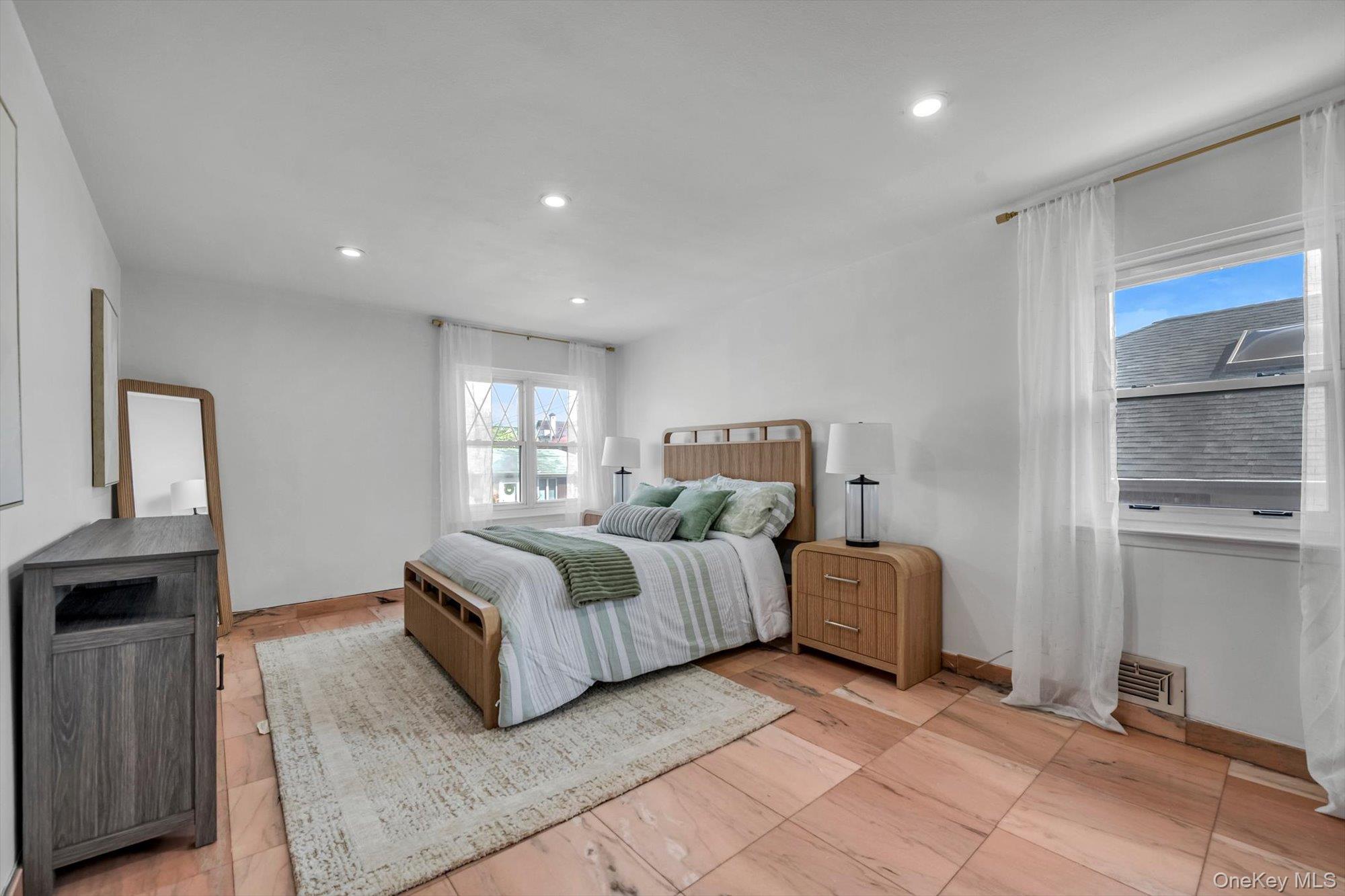 328 149th Place Property Photo 12