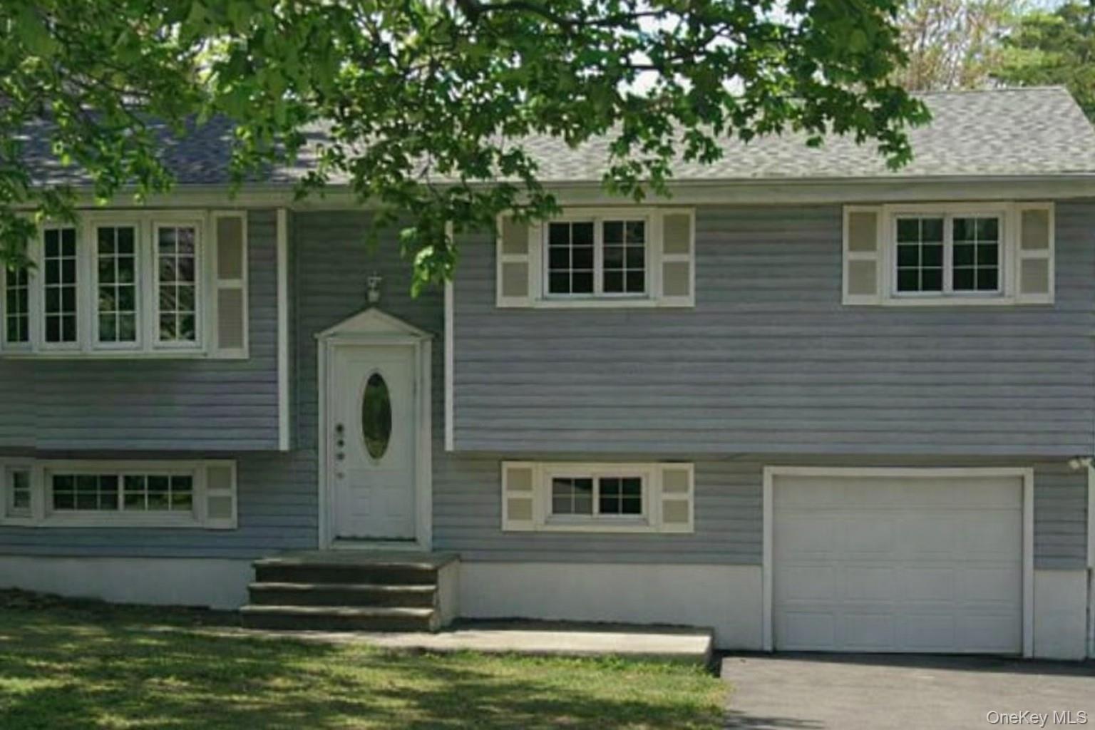 8 Fort Worth Place Property Photo 1