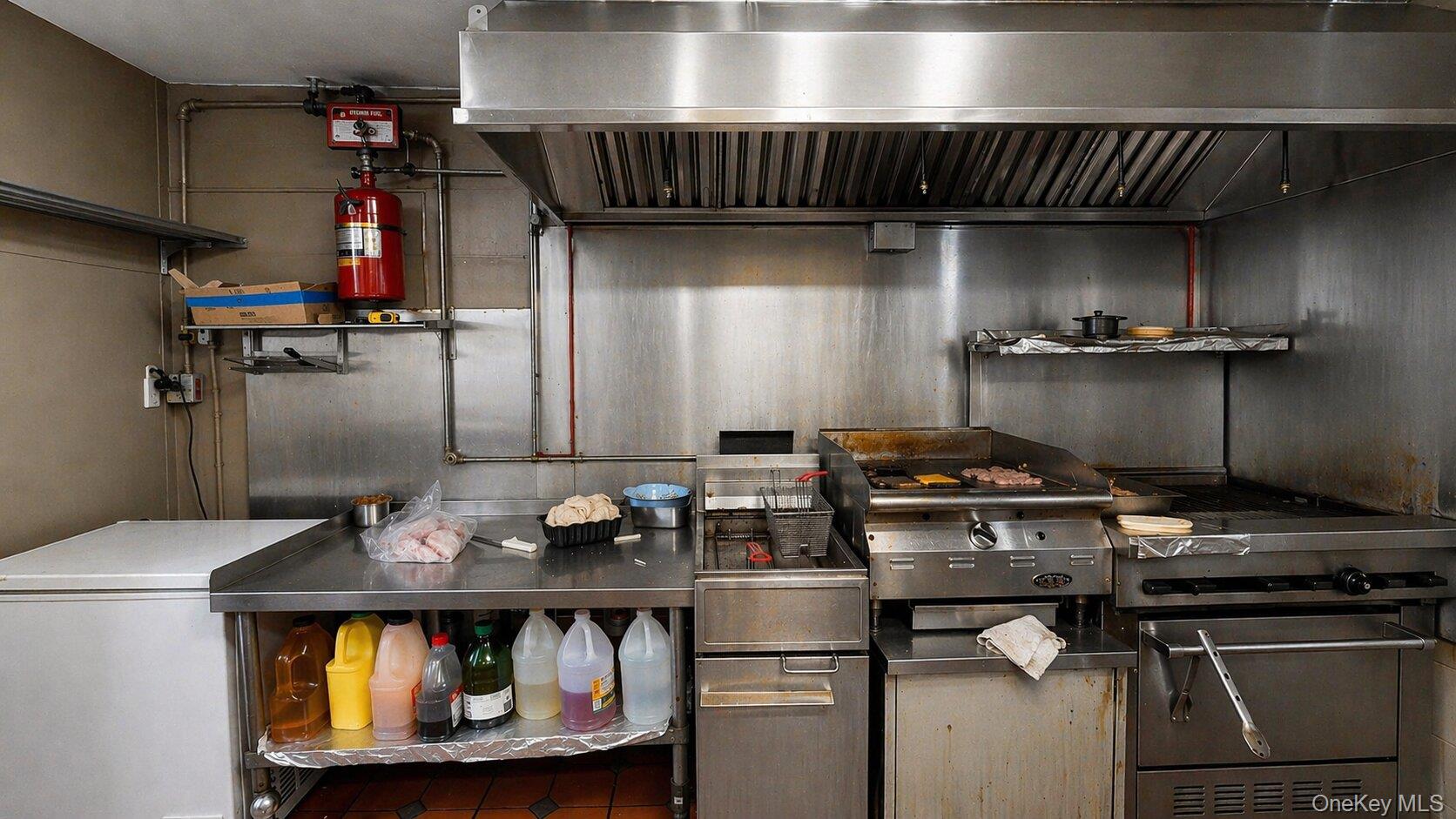 985215 Property Photo 7