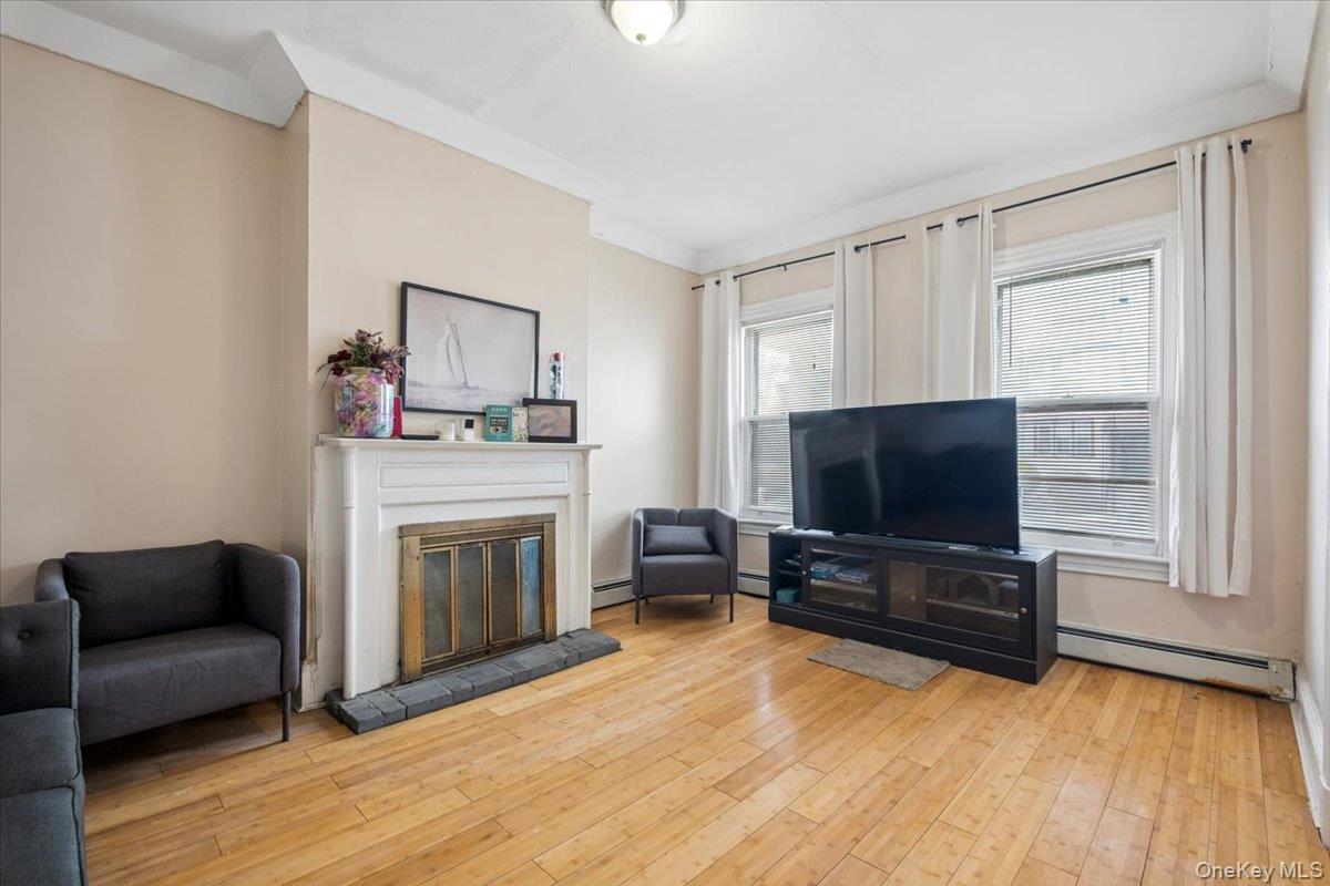 333 S 7th Avenue Property Photo 4