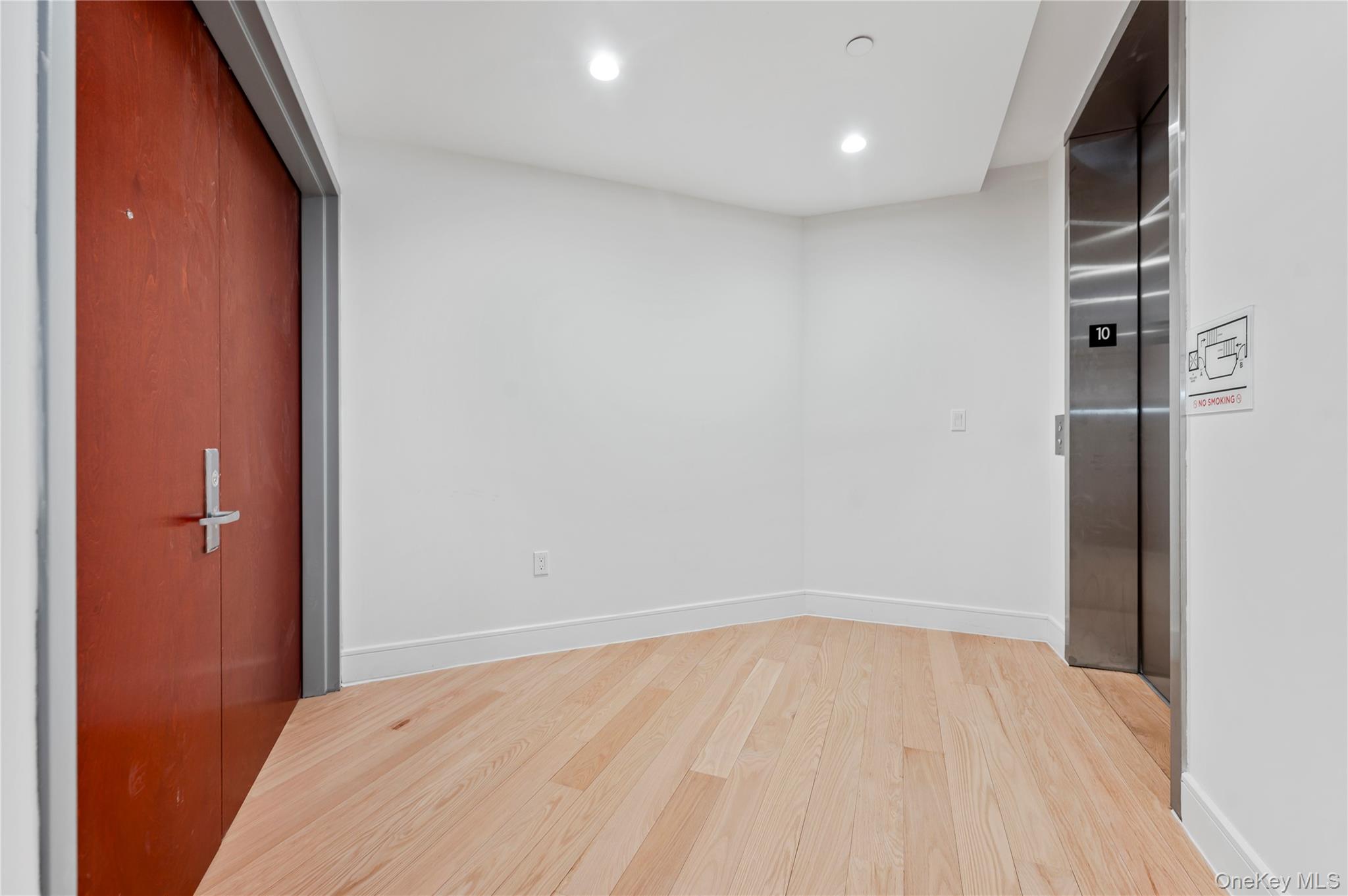 50 W Broadway 1001 Property Photo 6