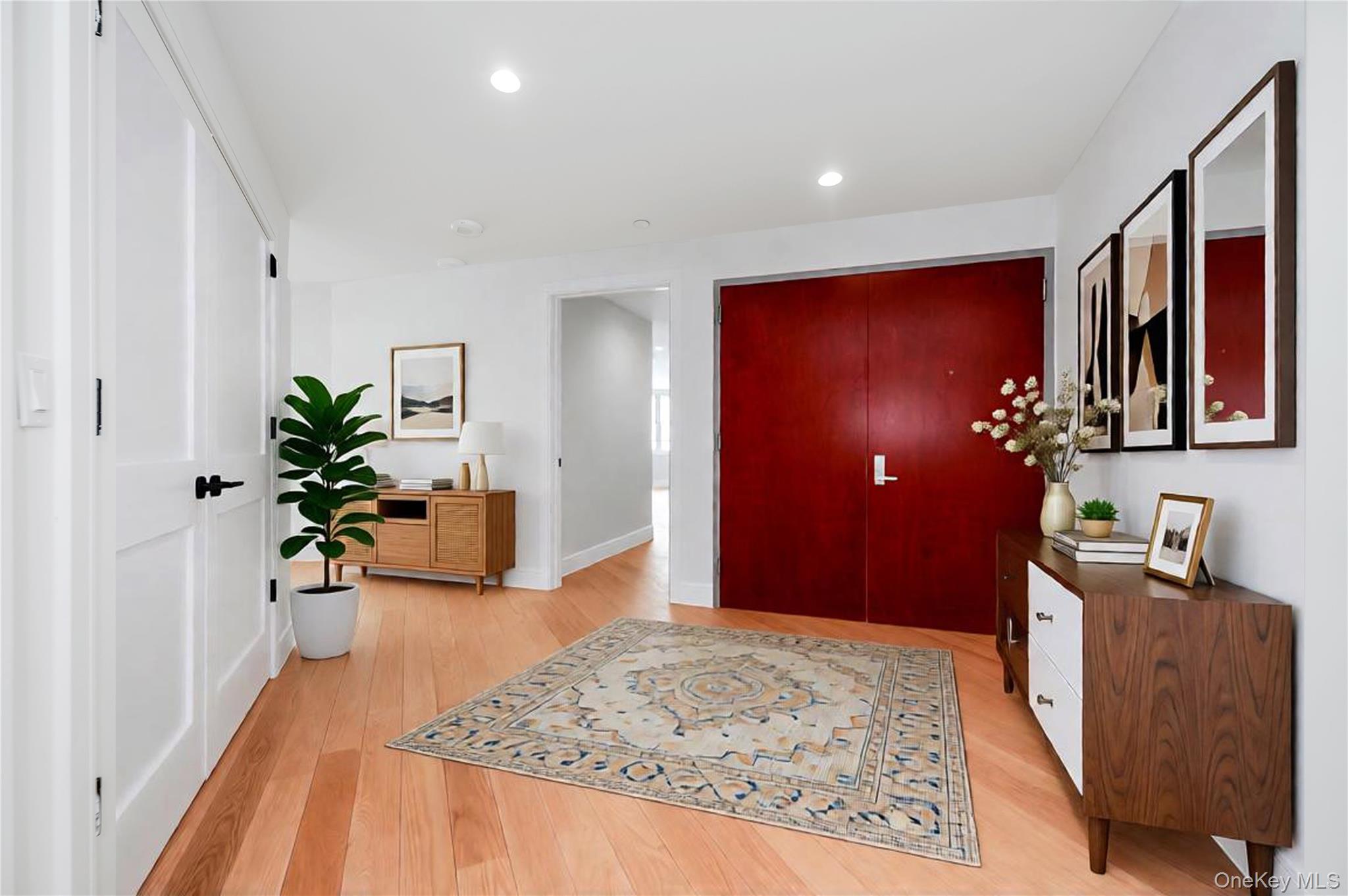50 W Broadway 1001 Property Photo 8