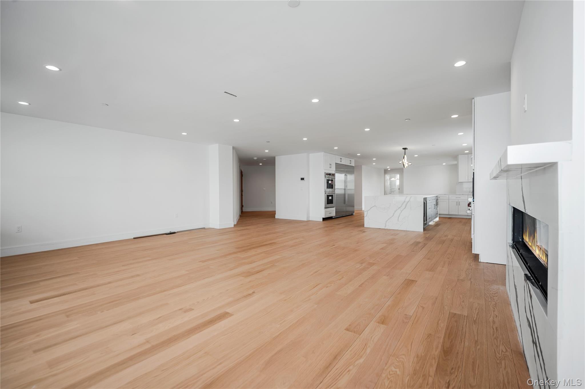 50 W Broadway 1001 Property Photo 16