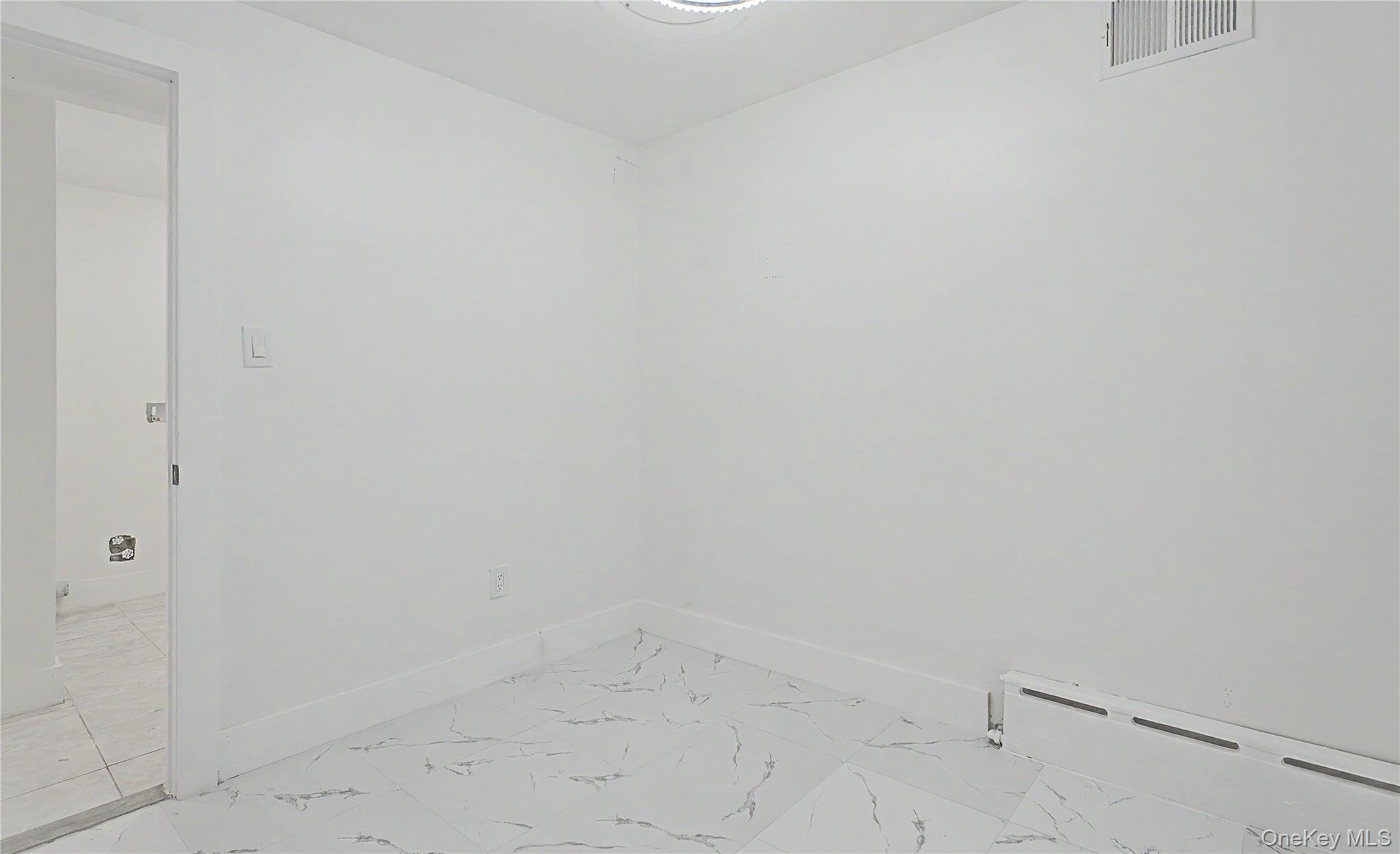 879 E 57th Street Property Photo 12