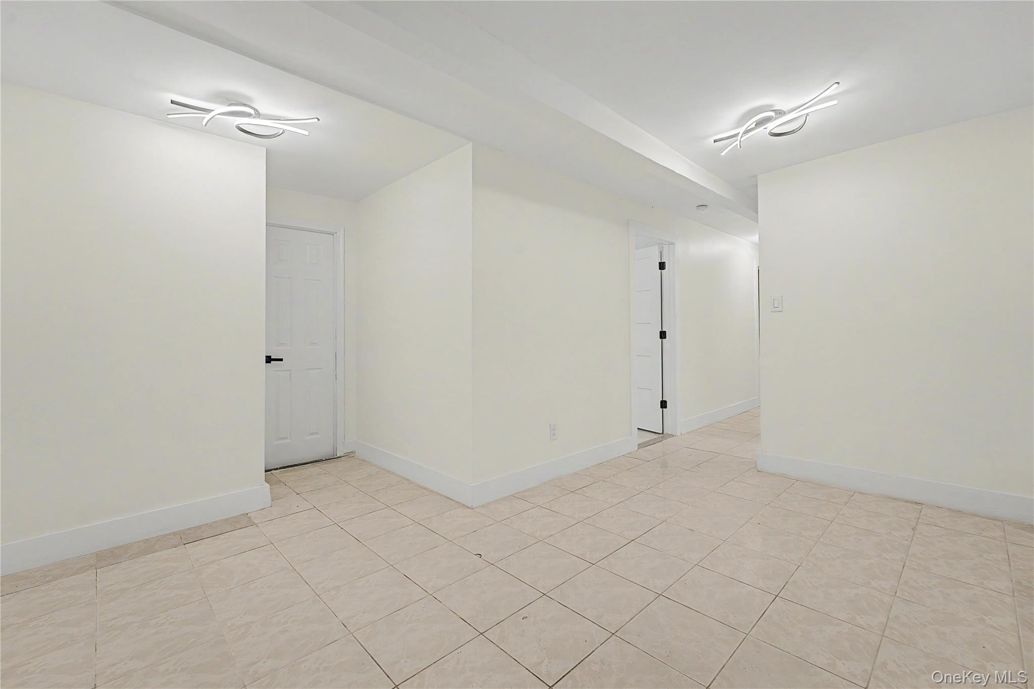 879 E 57th Street Property Photo 13
