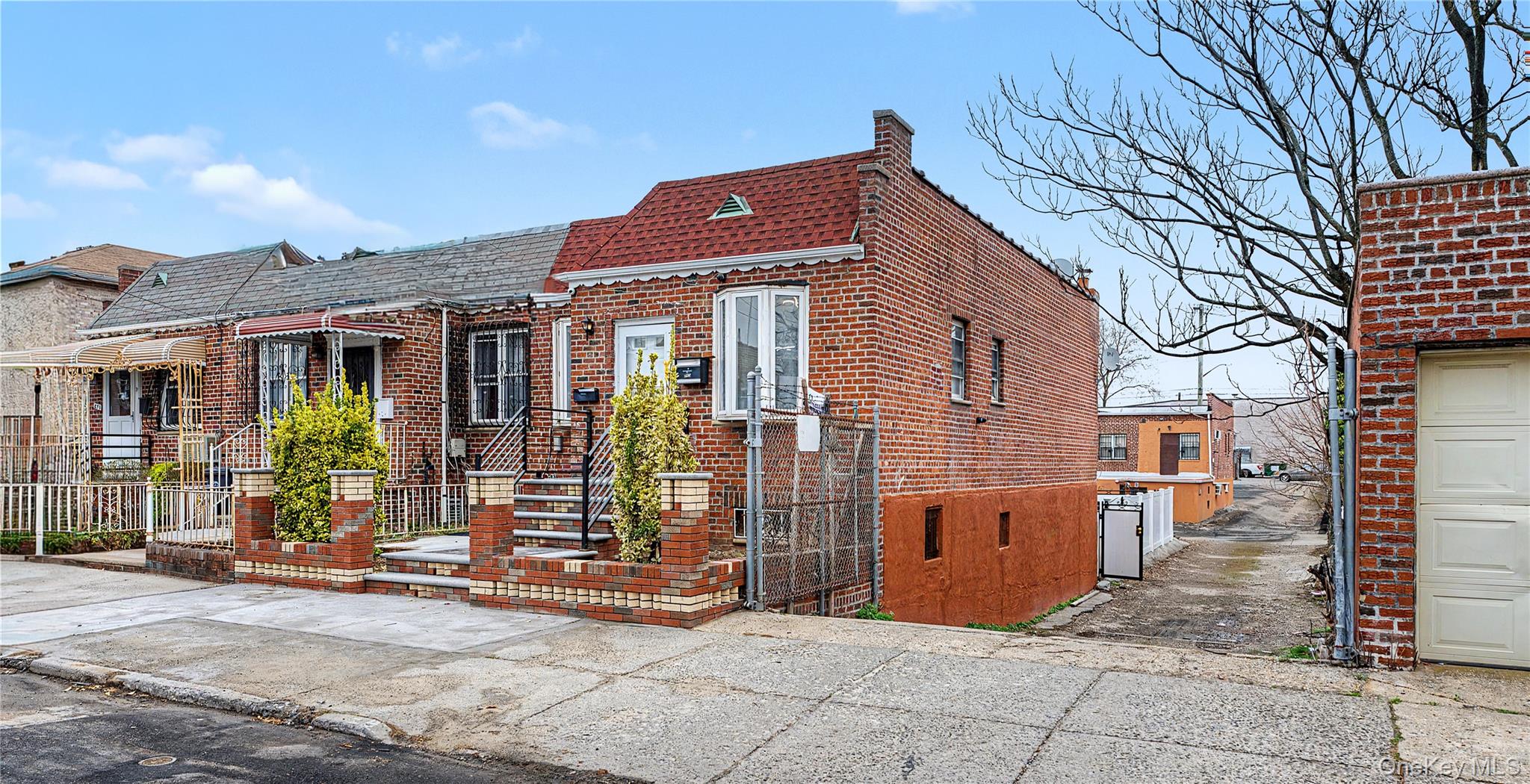 879 E 57th Street Property Photo 17