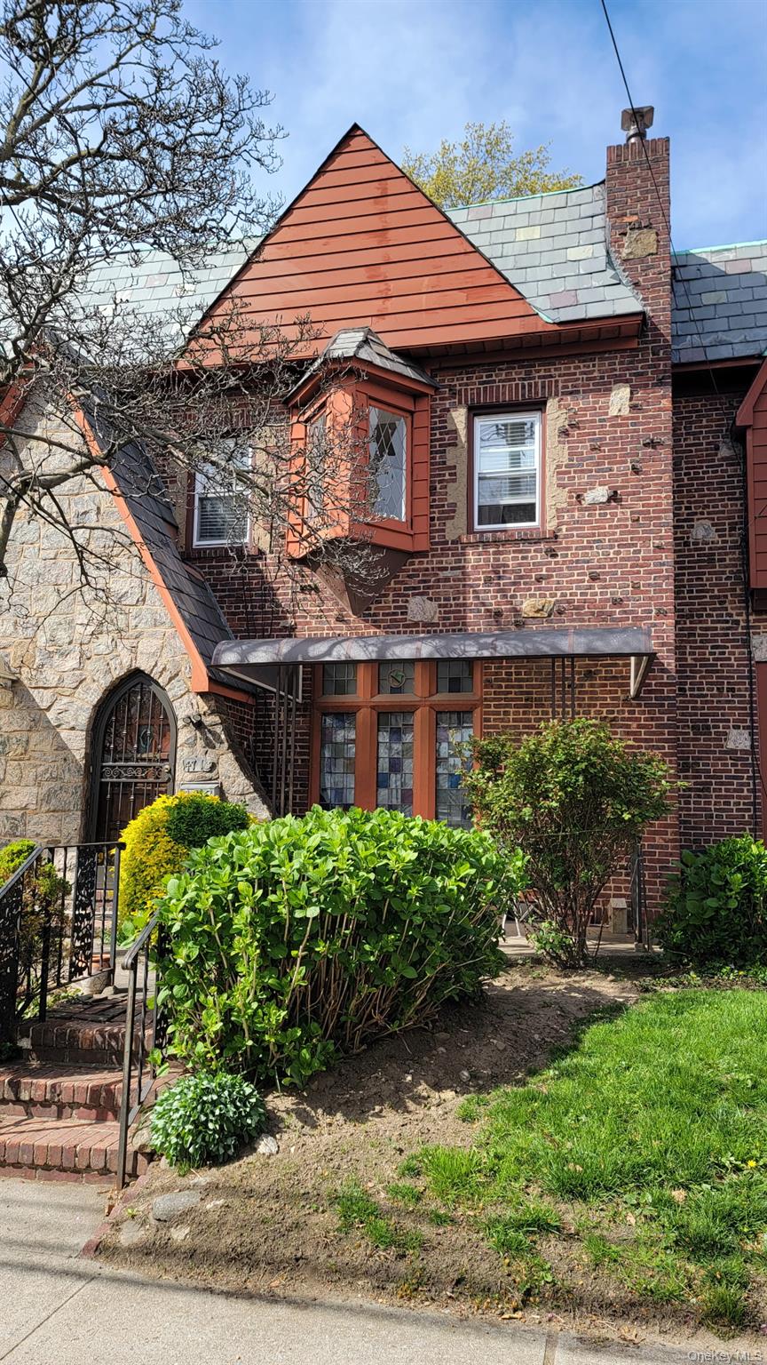 14713 Willets Point Boulevard Property Photo 1