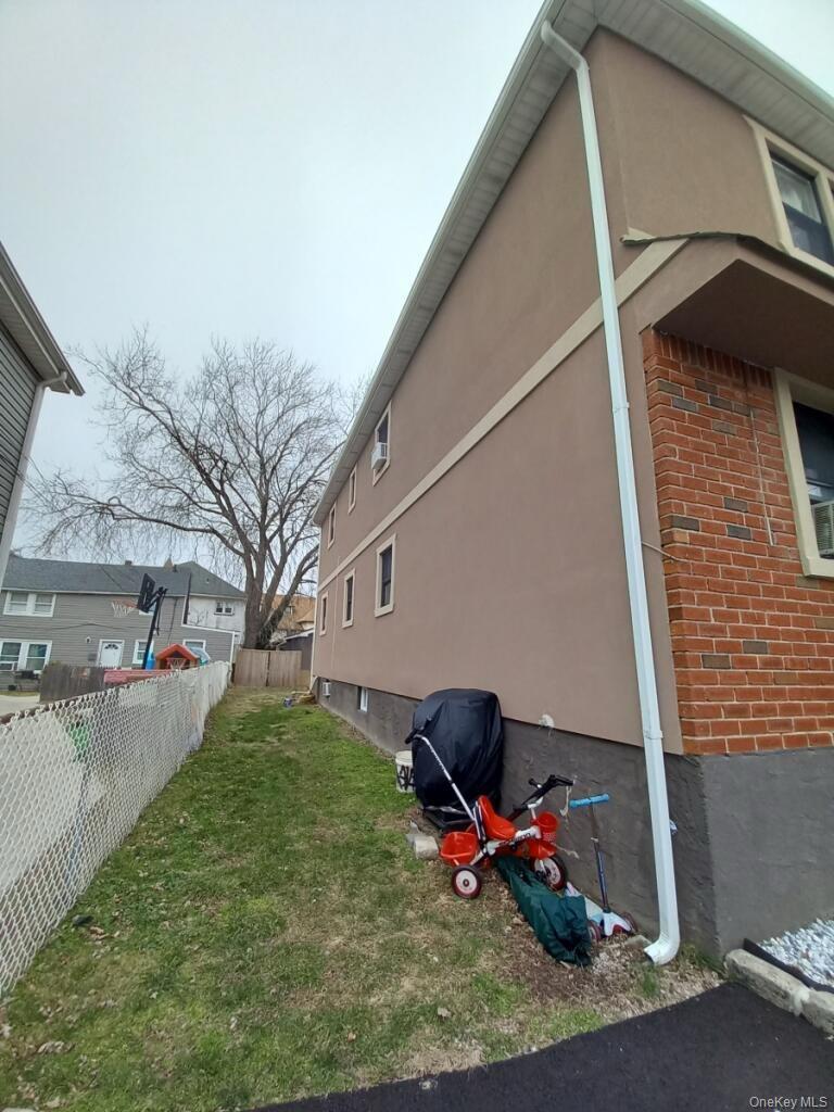 13 Clinton Avenue Property Photo 4