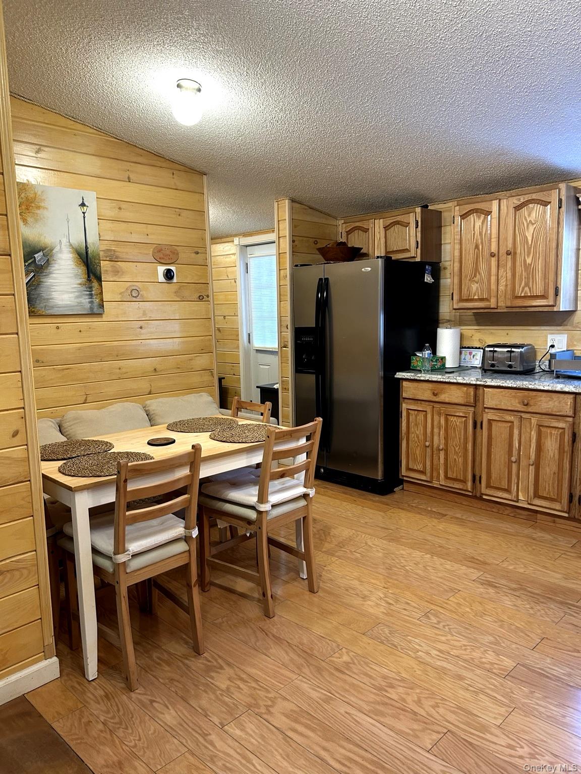 68 Oxford Circle Property Photo 4