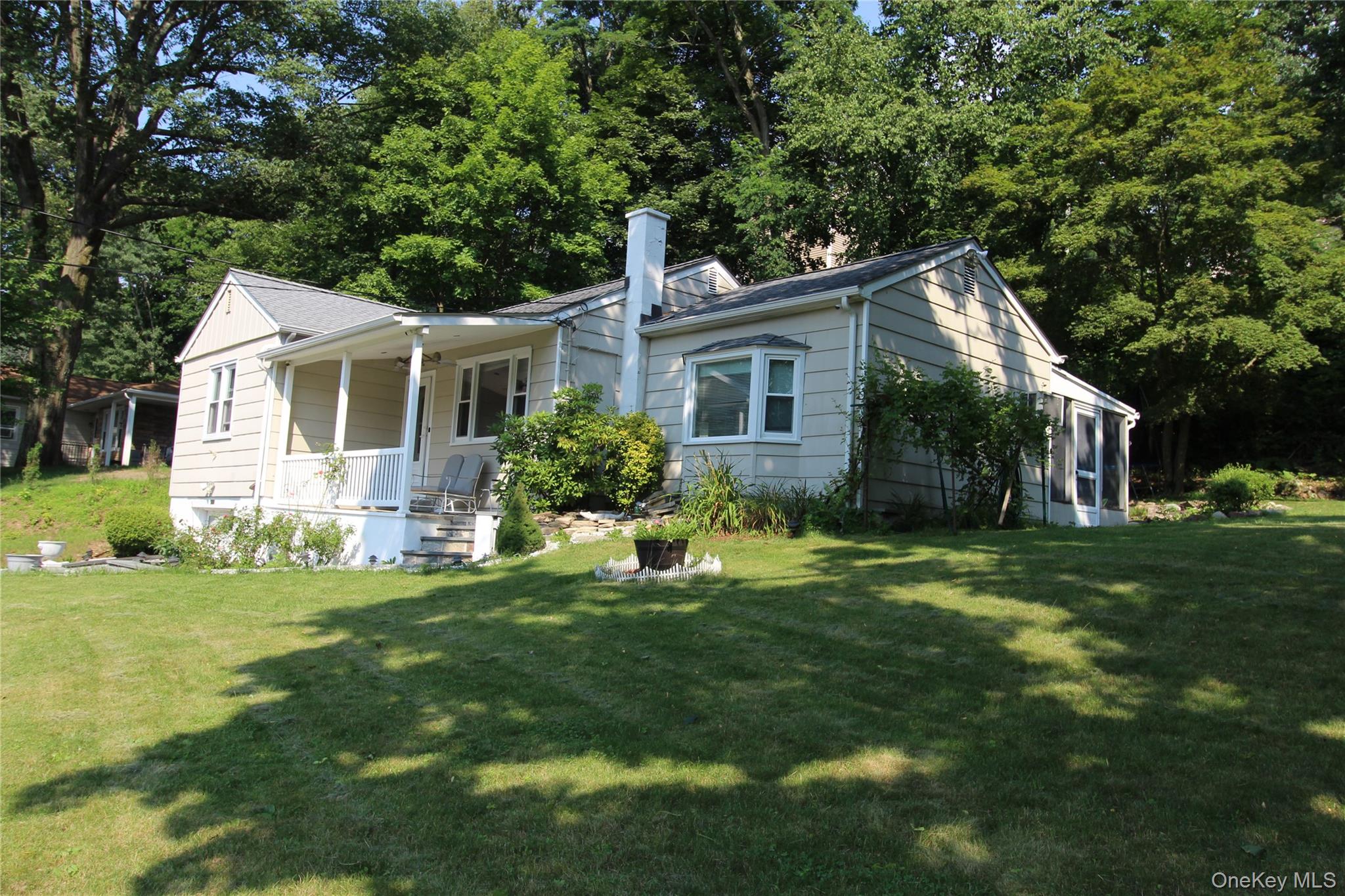 650 Warren Avenue Property Photo 22