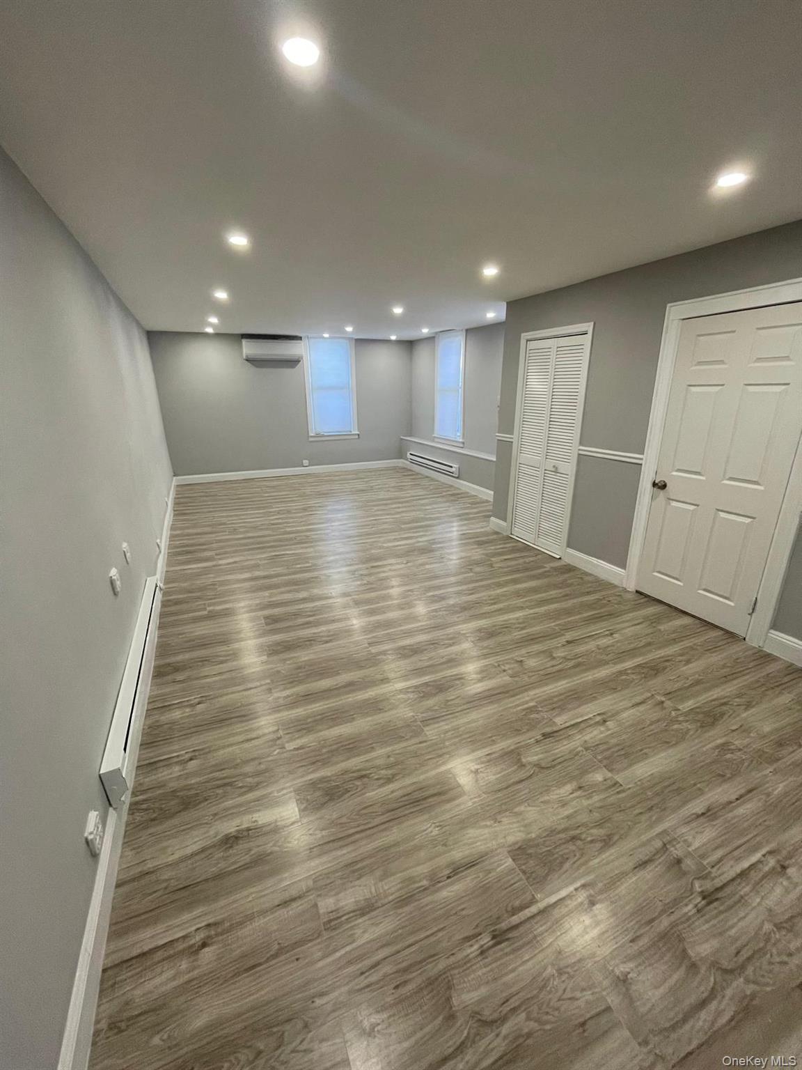 6041 56th Road Retail Store Property Photo 4