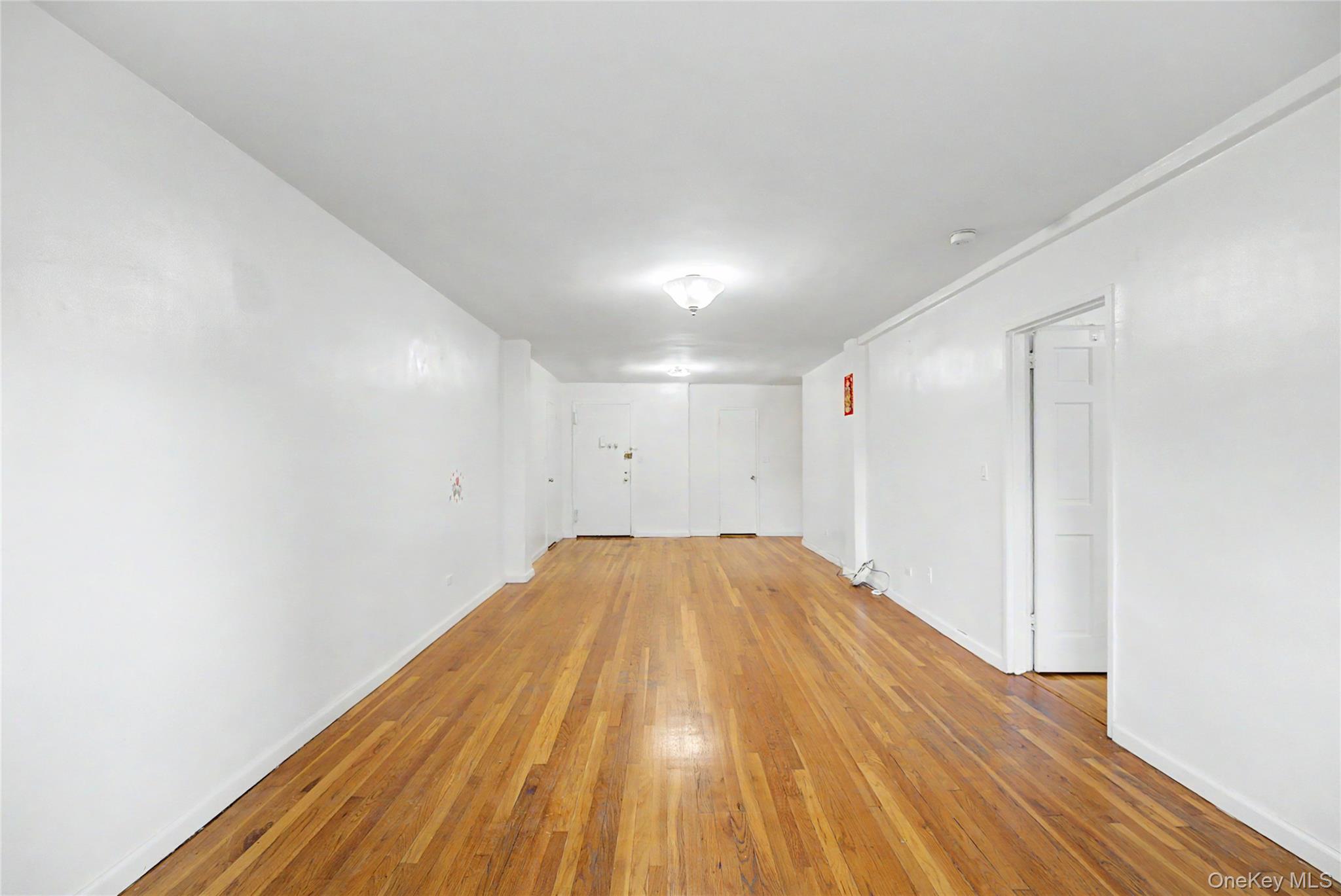 143-40 Roosevelt Avenue 5k Property Photo 8