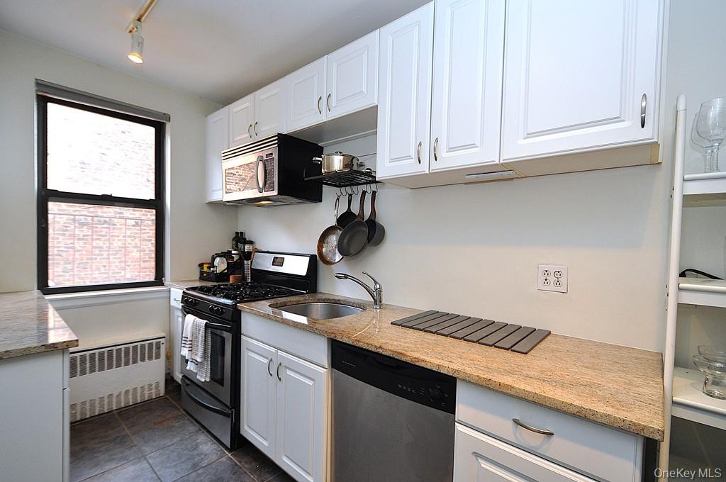 142 Garth Road 1a Property Photo 1