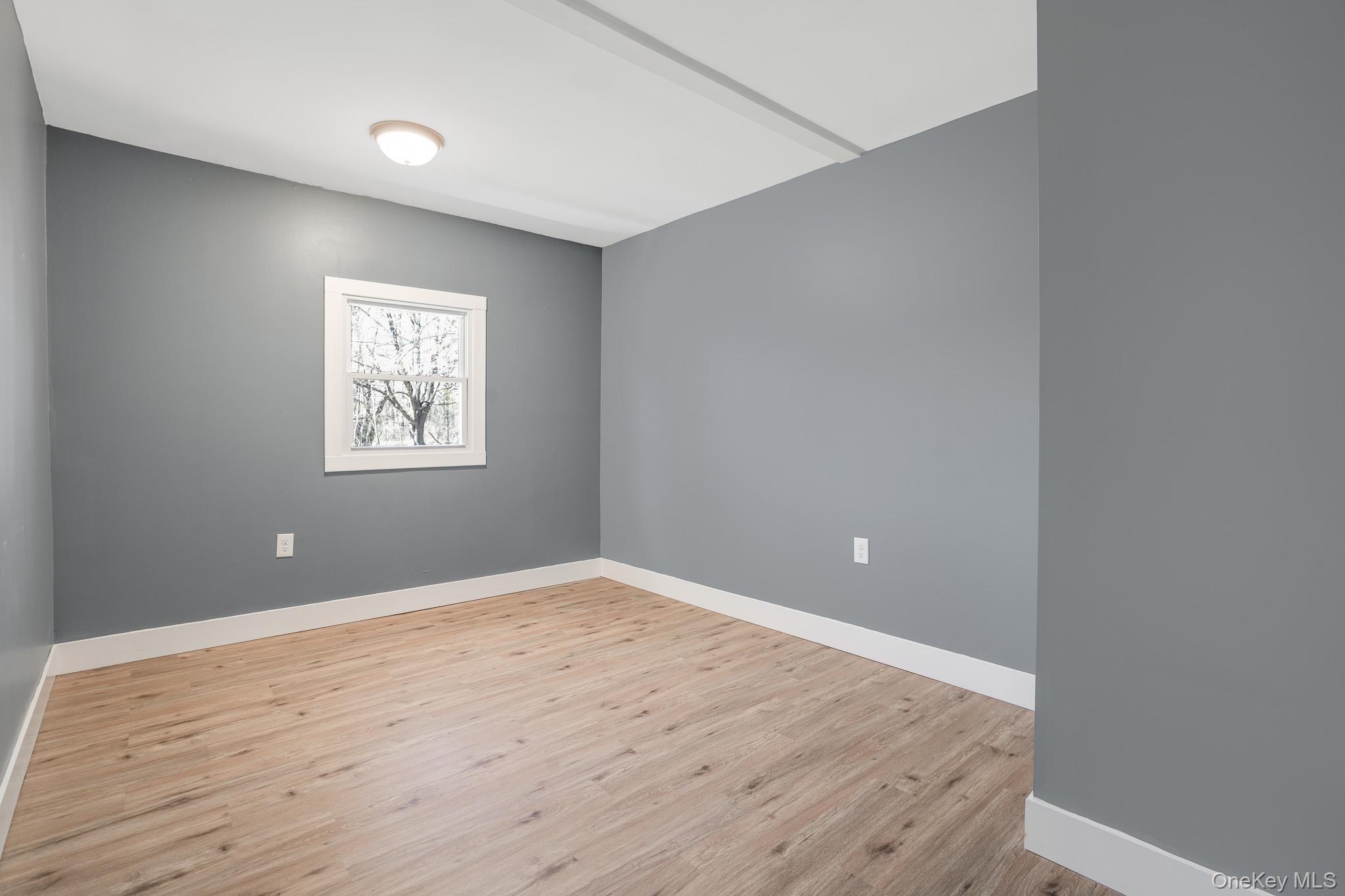 596-598 Freedom Plains Road Property Photo 33