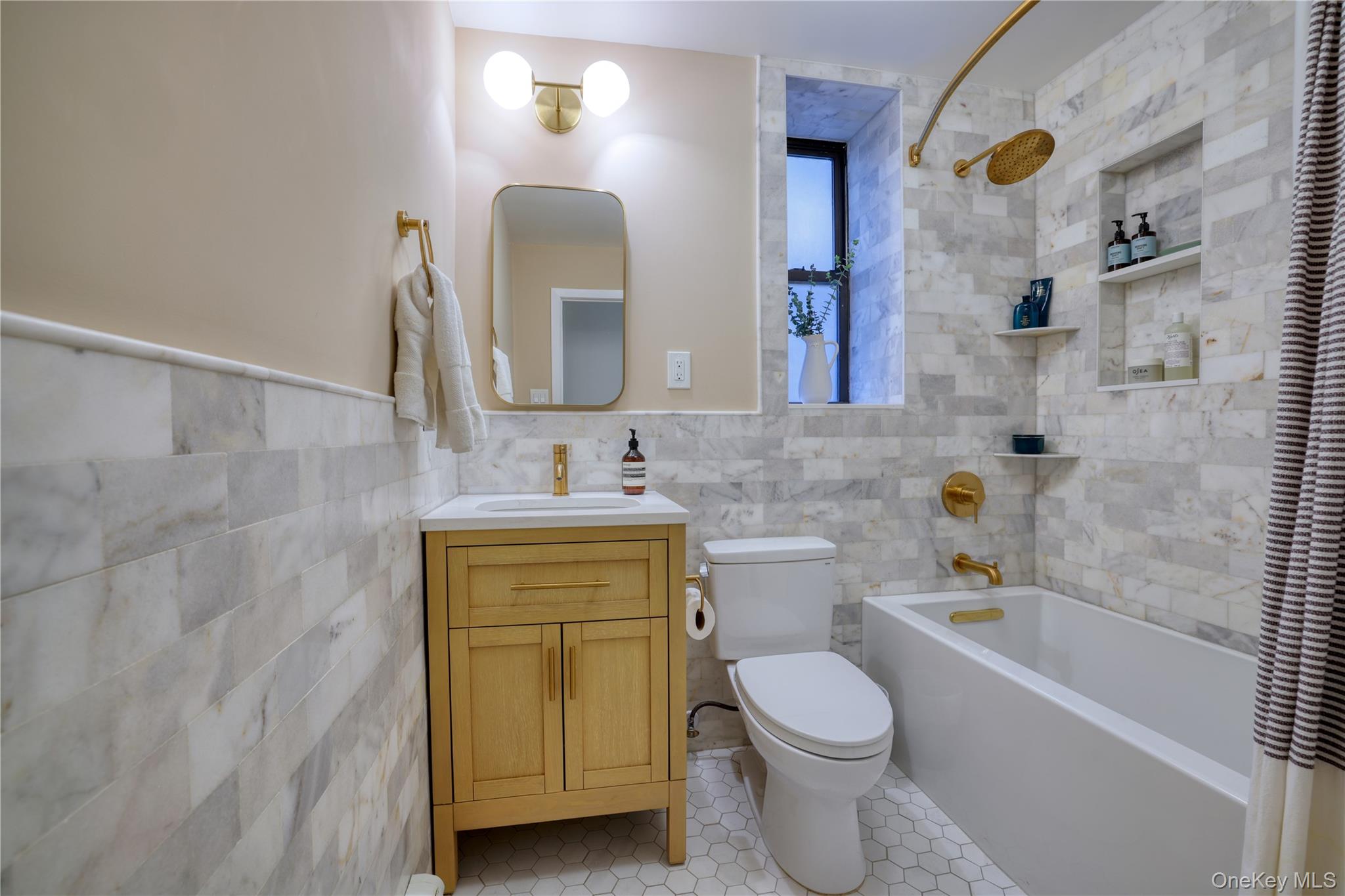 1492 Bedford Avenue 3a Property Photo 7
