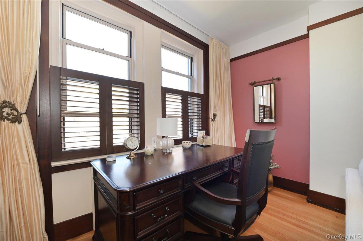 8 Barstow Road 7-c Property Photo 3