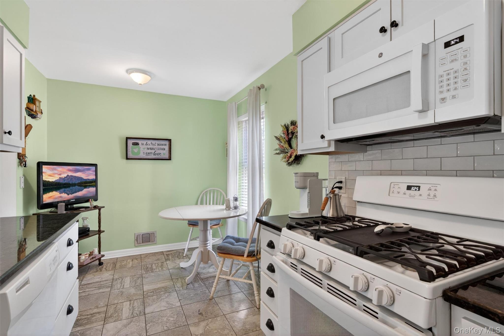 49 Candlestick Court Property Photo 17