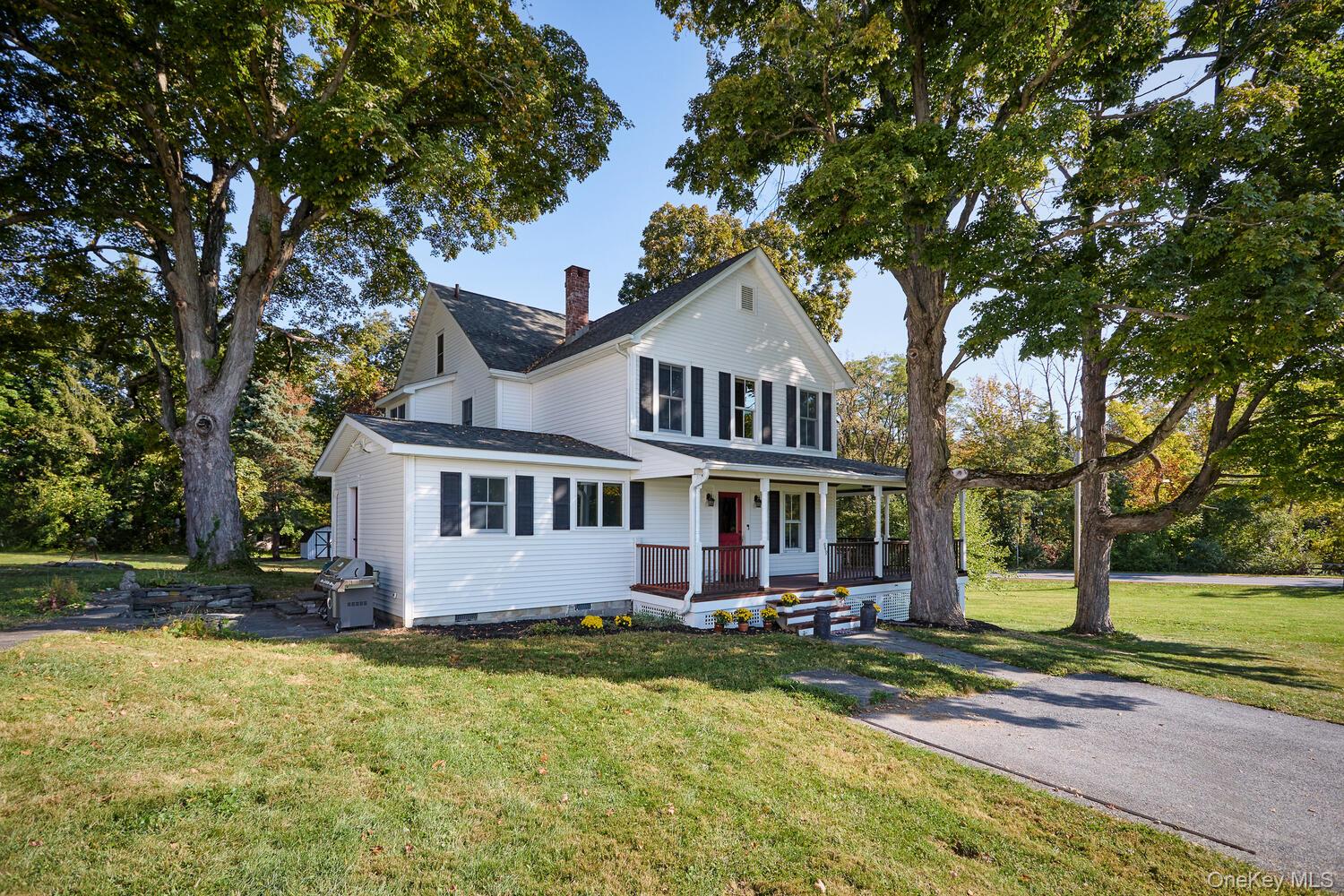 949 Freedom Road Property Photo 2