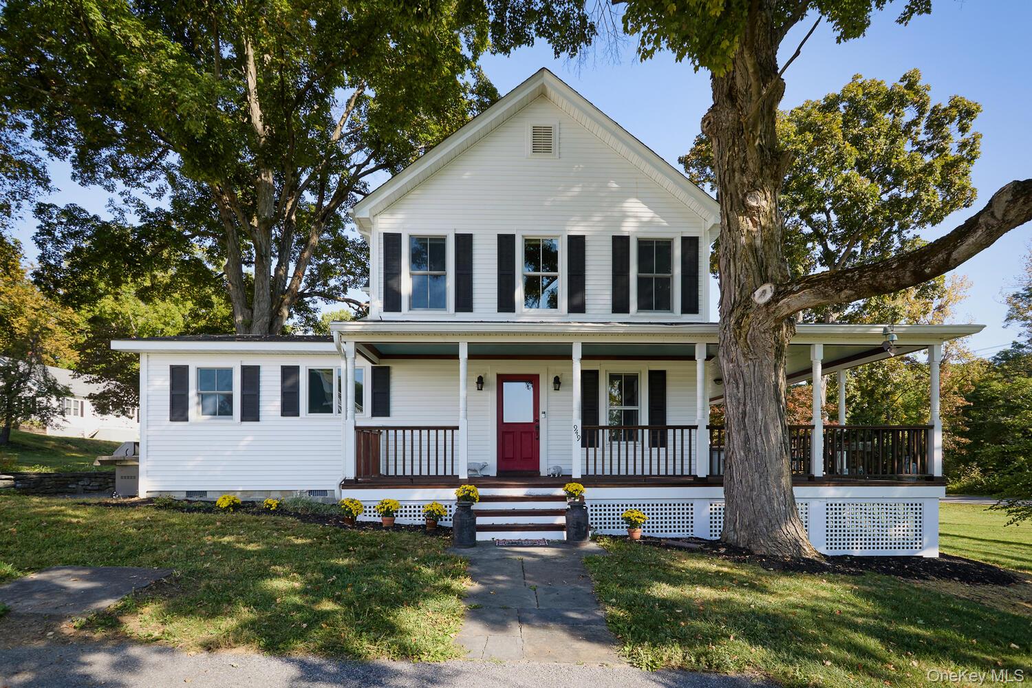 949 Freedom Road Property Photo 3