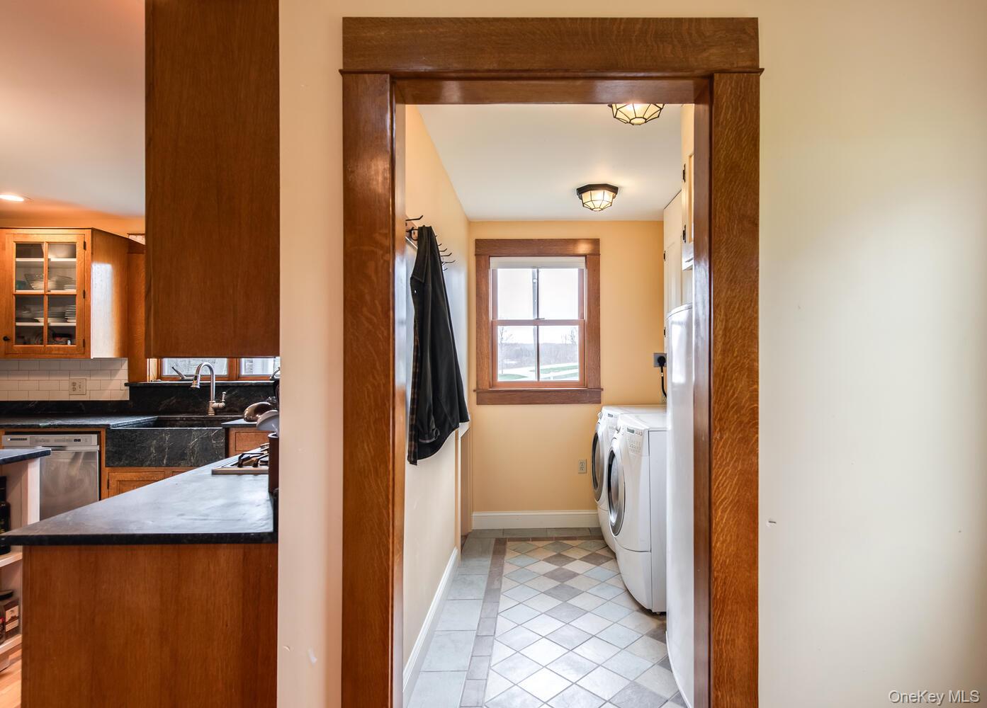 949 Freedom Road Property Photo 14
