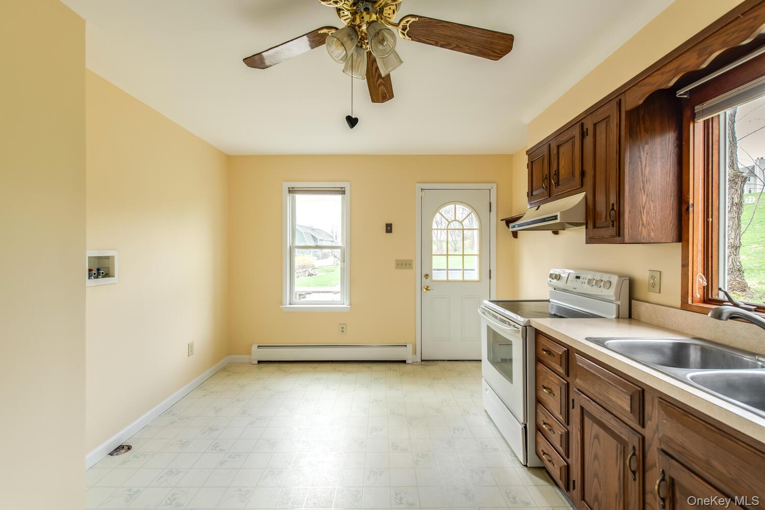 949 Freedom Road Property Photo 33