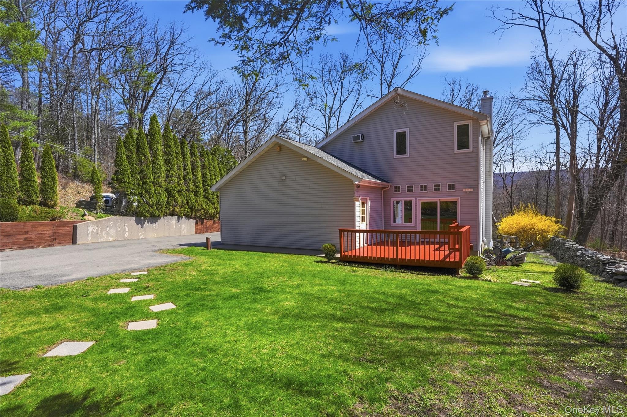 9 Rustic Hills Road Property Photo 6