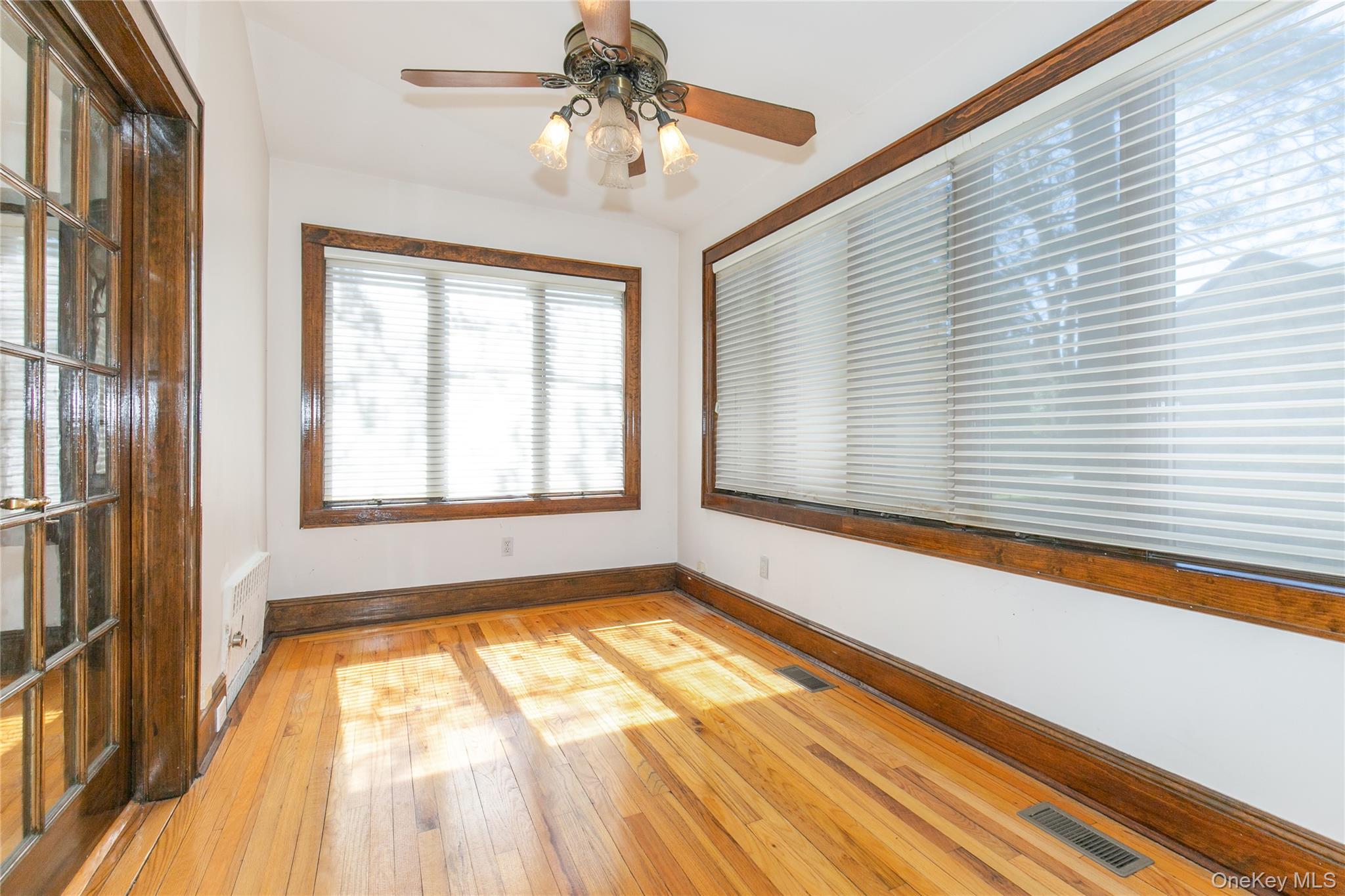 8 Stuart Street Property Photo 5