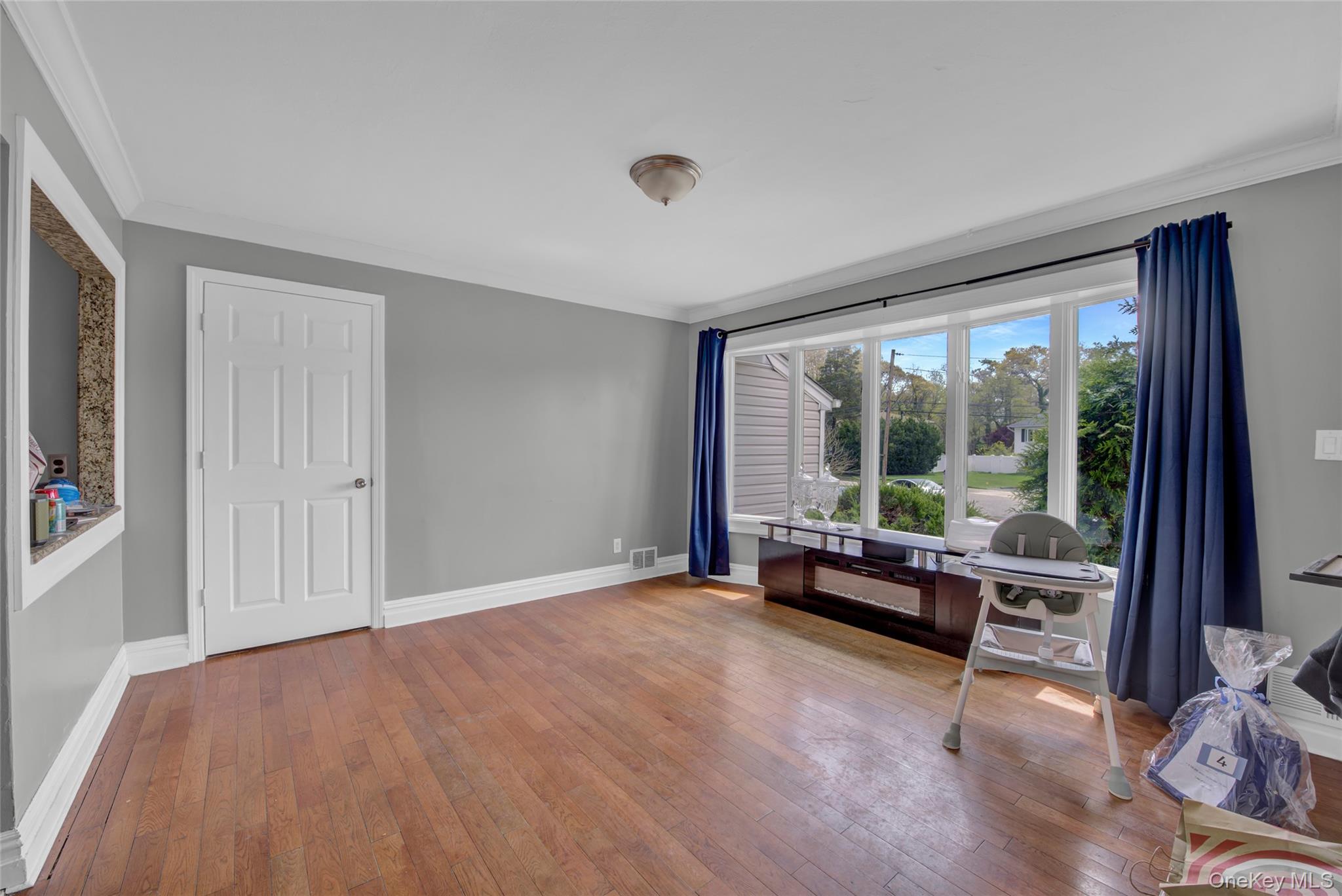 11 Hollo Drive Property Photo 4