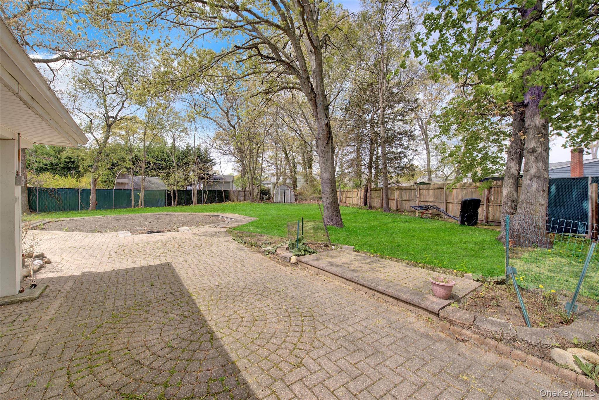 11 Hollo Drive Property Photo 28