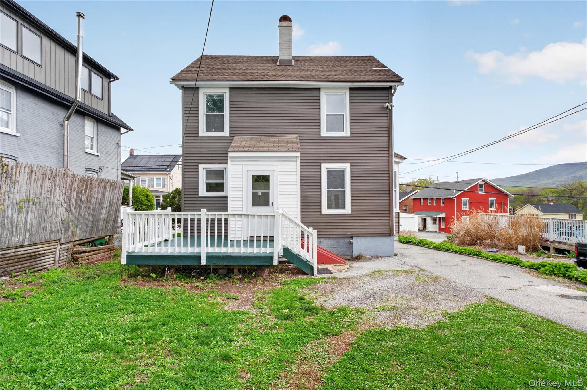 371-373 Verplanck Avenue Property Photo 33