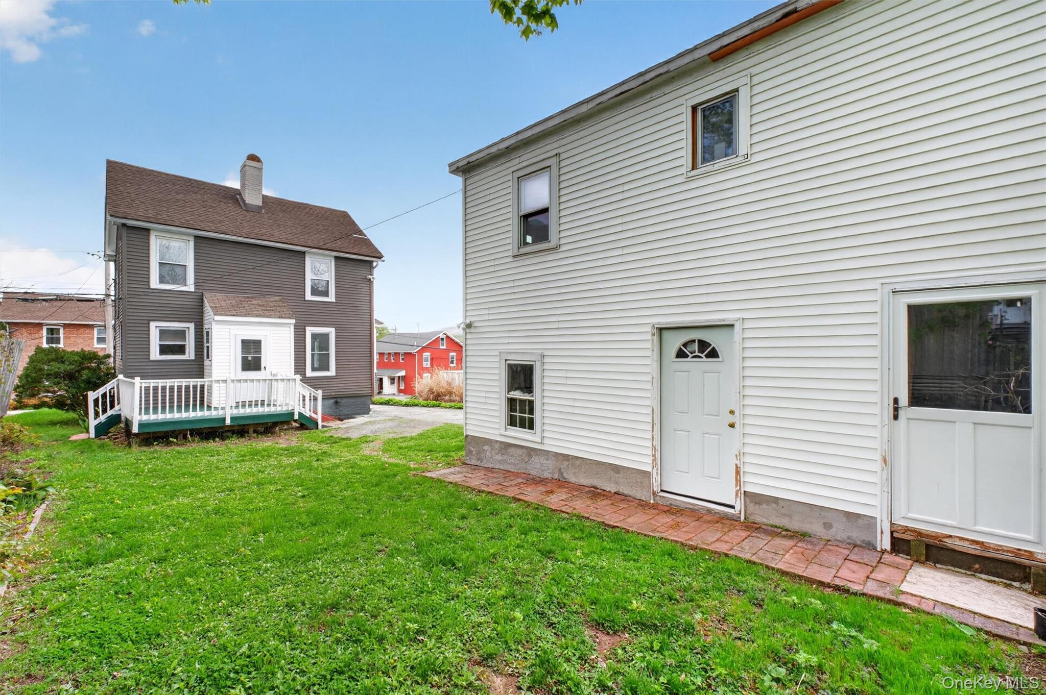 371-373 Verplanck Avenue Property Photo 34