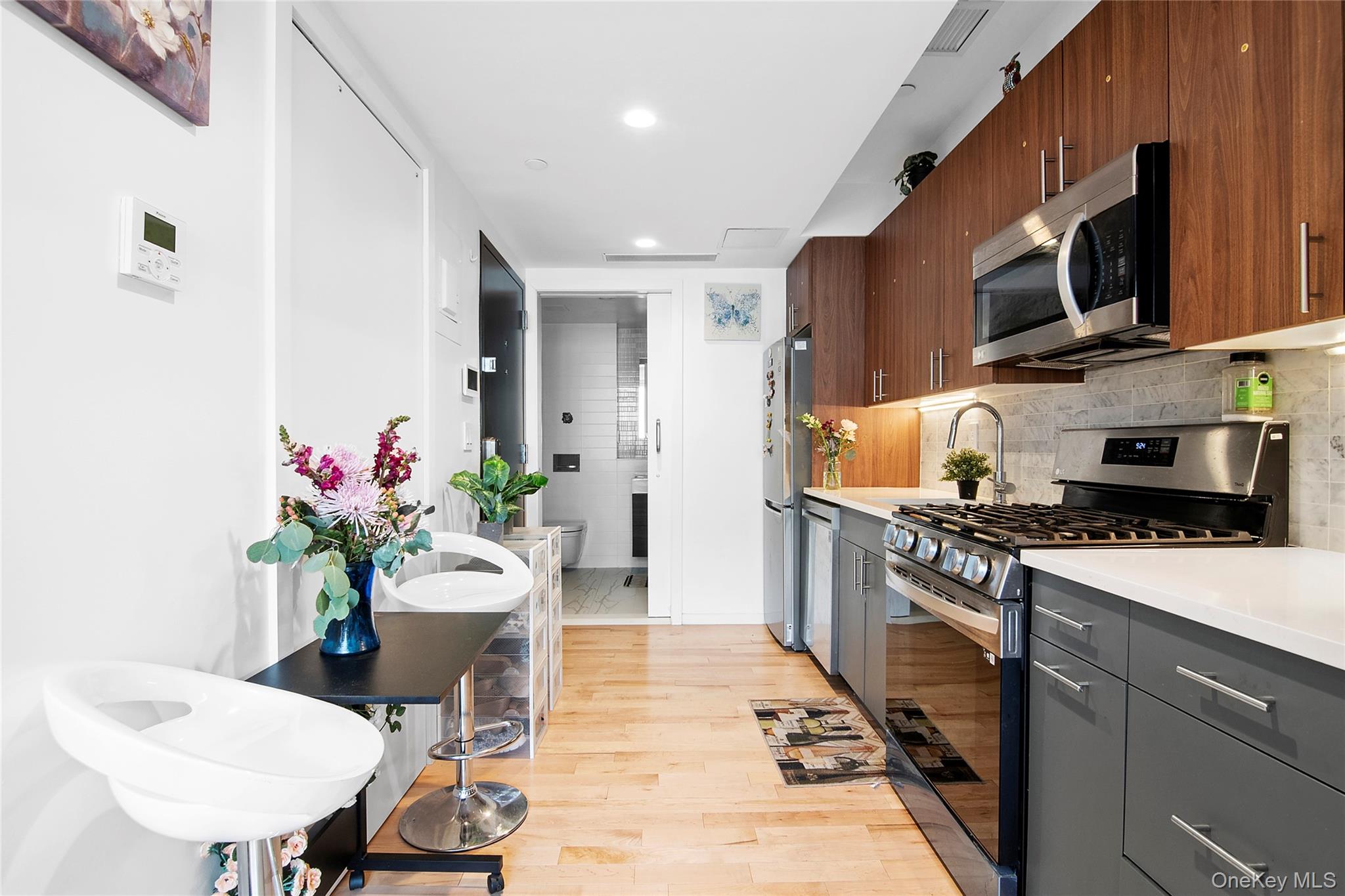 1064 Hancock Street 101 Property Photo 1