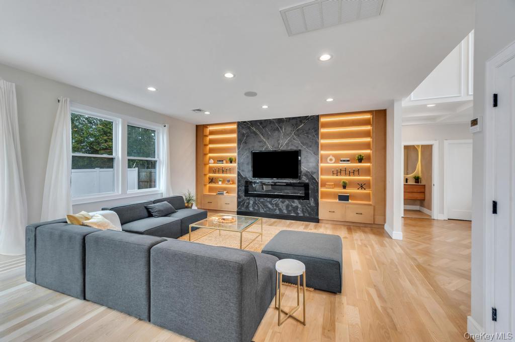 19 Arrow Lane Property Photo 8
