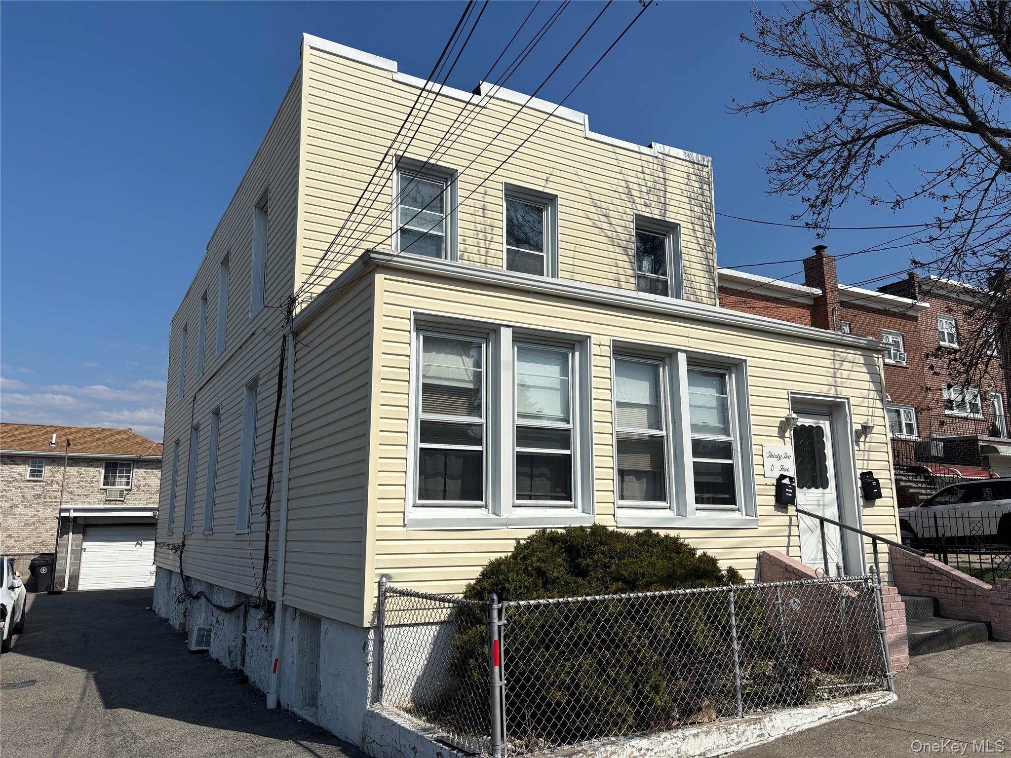 3205 Lafayette Avenue Property Photo 1