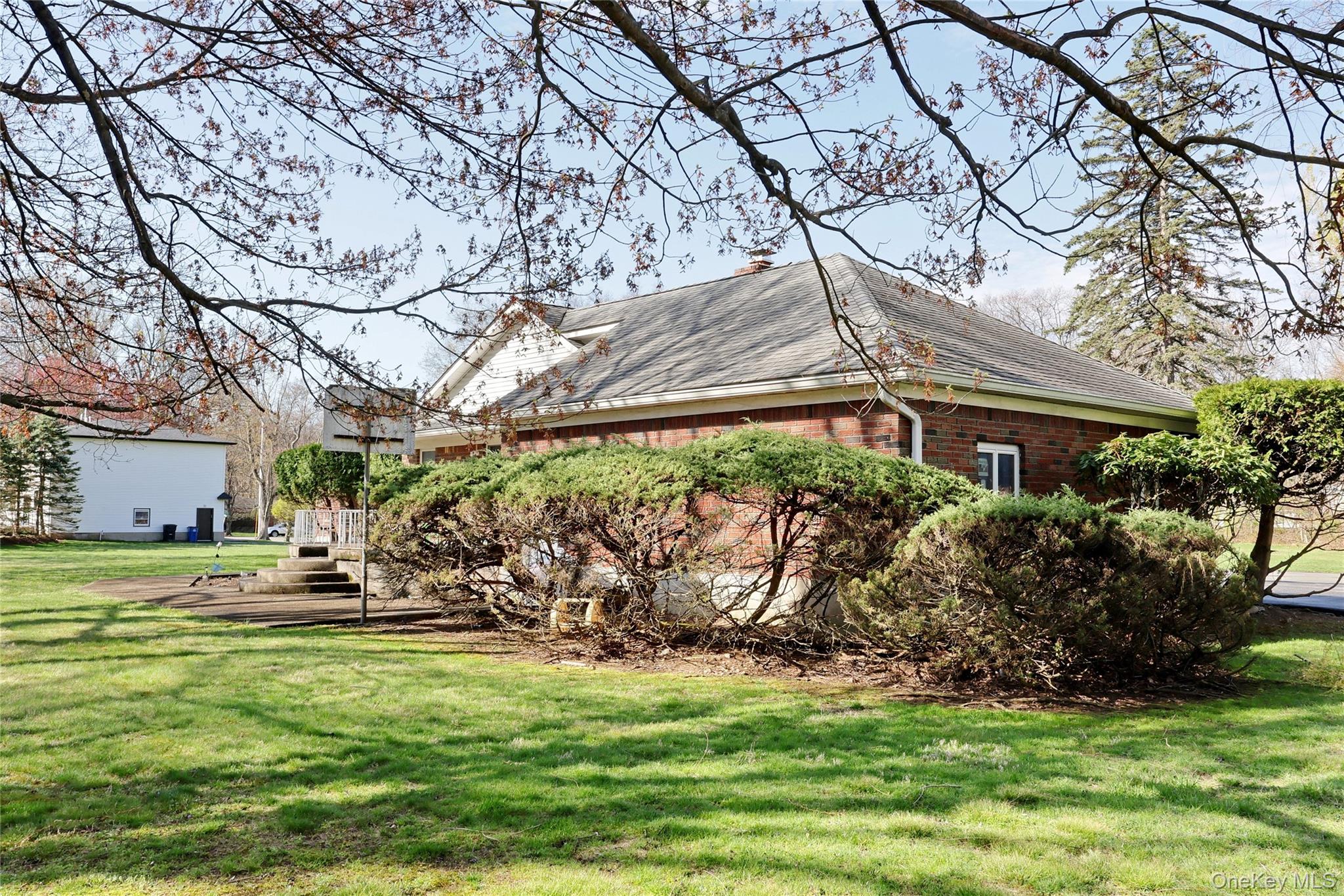 38 Manis Avenue Property Photo 39